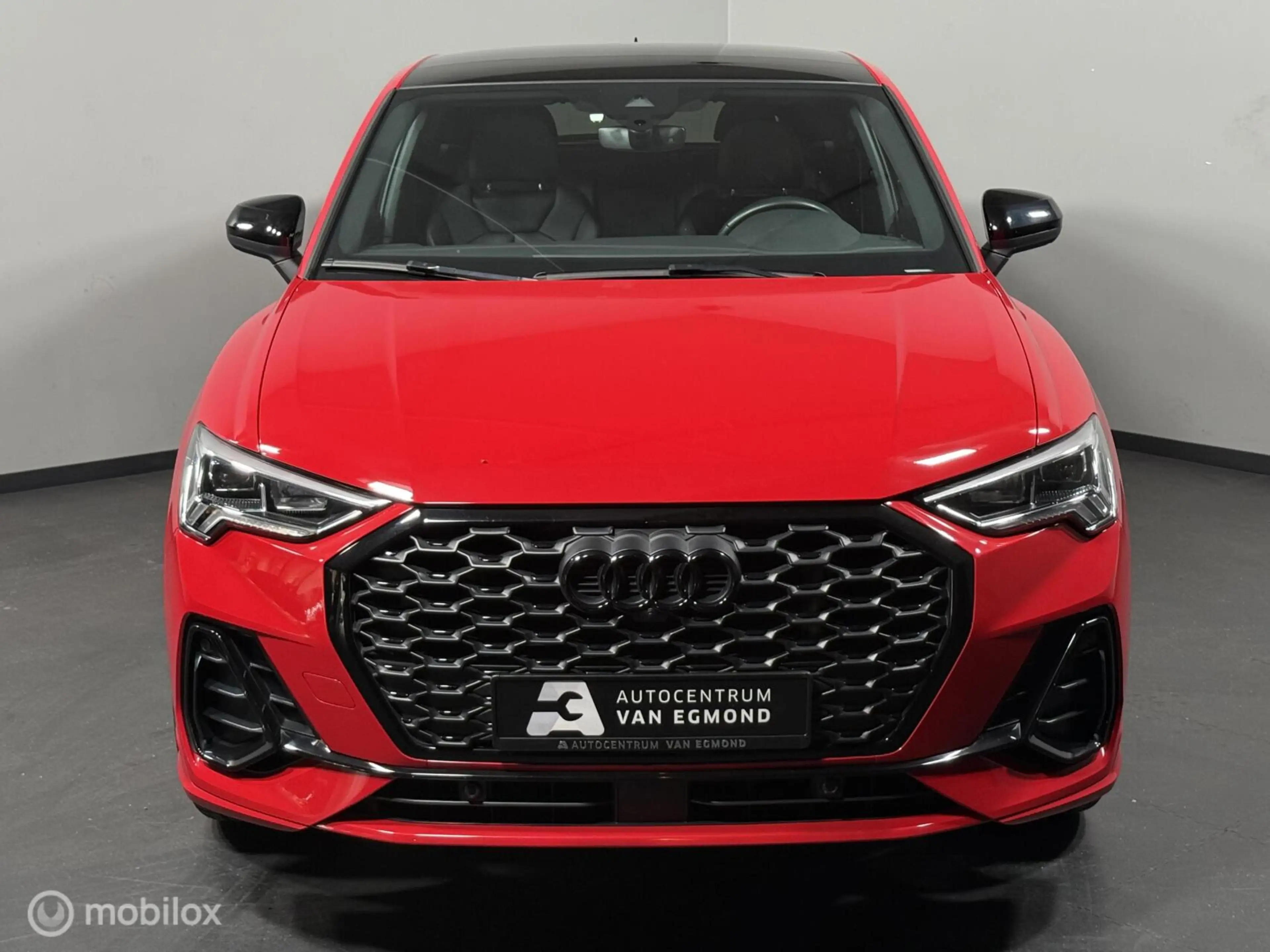 Audi Q3 Sportback 45 TFSIe S-LINE SOH 92.4% | PANO | LEDER — photo 8