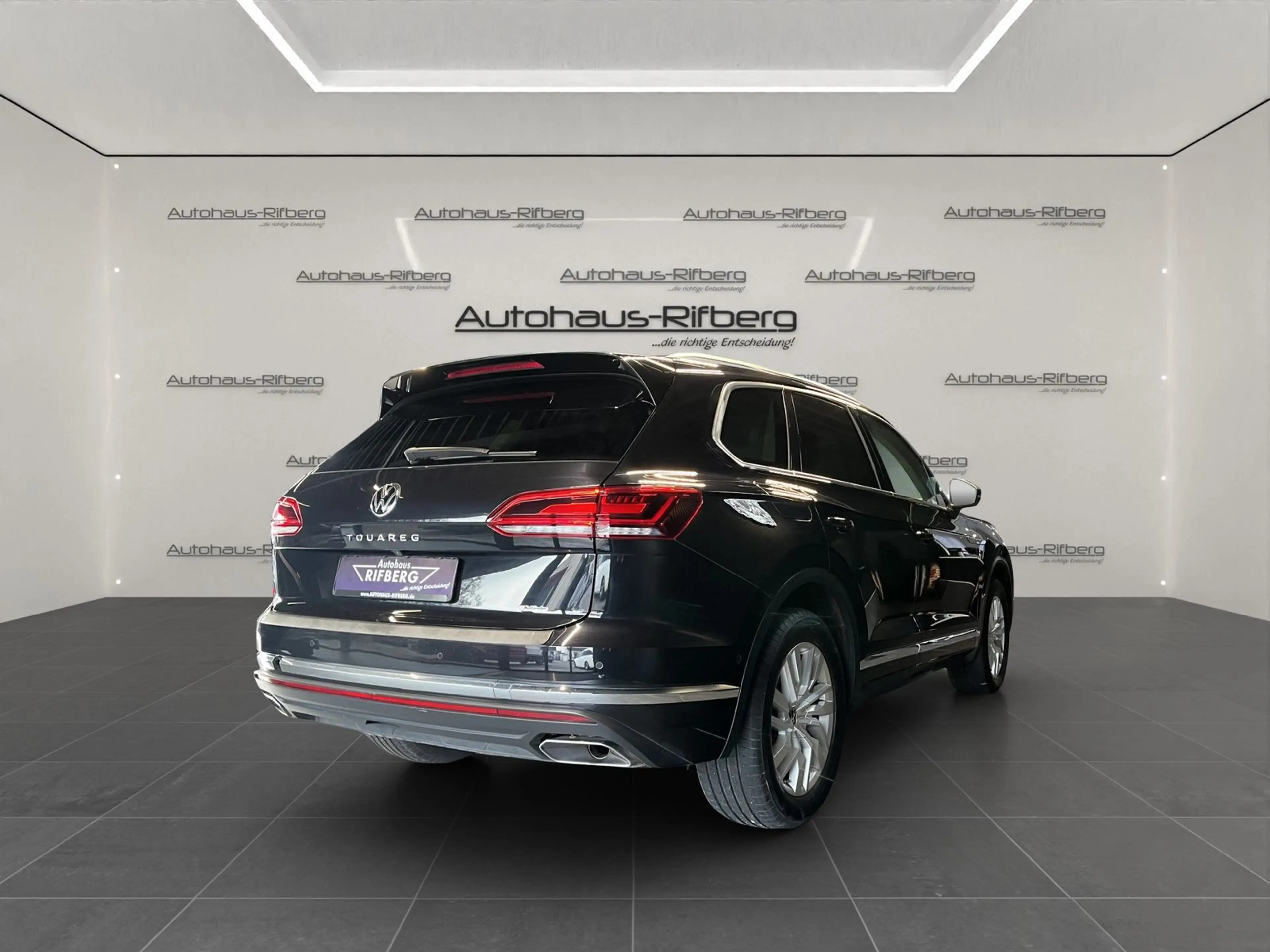 Volkswagen Touareg 3.0 TDI Atmosphere Standhe/AHK/ACC/LEDER — photo 6