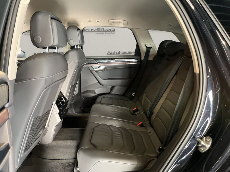 Volkswagen Touareg 3.0 TDI Atmosphere Standhe/AHK/ACC/LEDER — photo 10