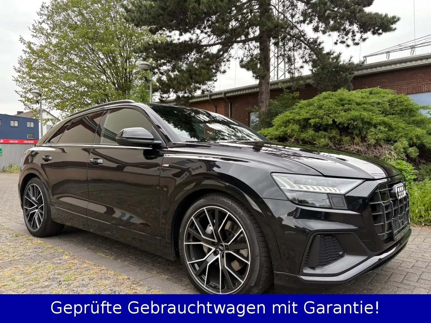 Audi Q8 50 TDI quattro S-LINE*ACC*NACHTSICHT*DAB* Zwart - 2