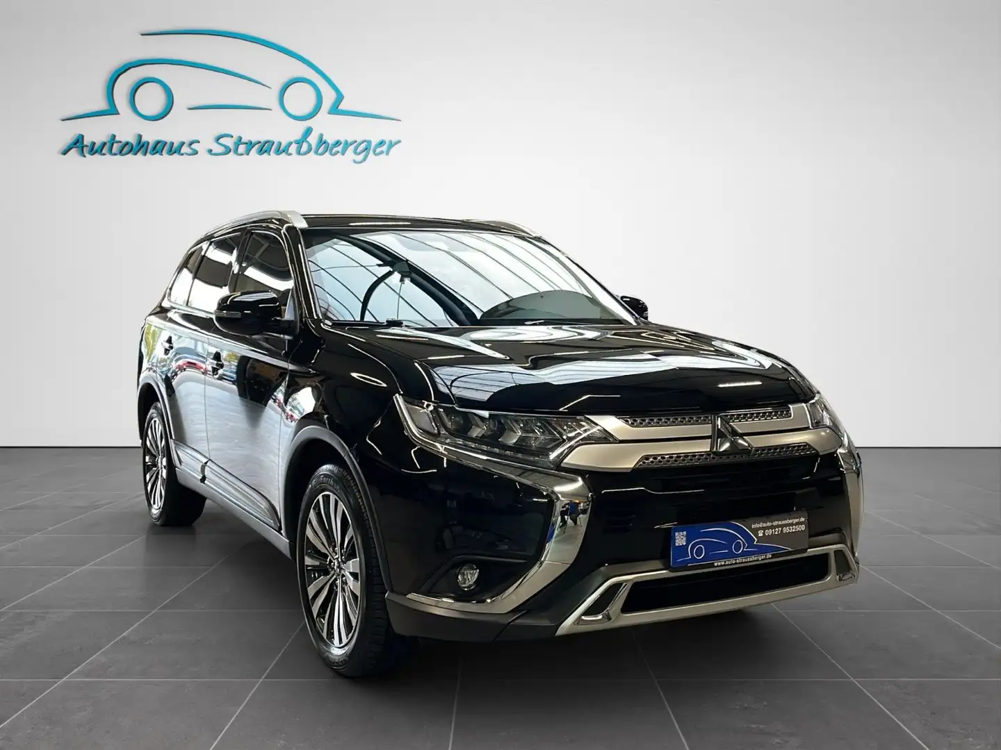 Mitsubishi Outlander Schwarz - 2