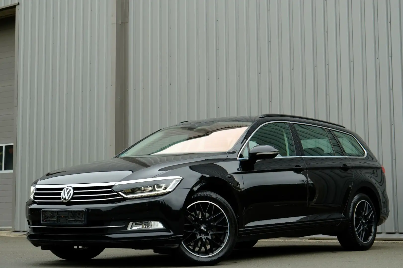 Volkswagen Passat Variant 2,0 TDI/DSG/ACC/AHK/Spurhalte Noir - 1
