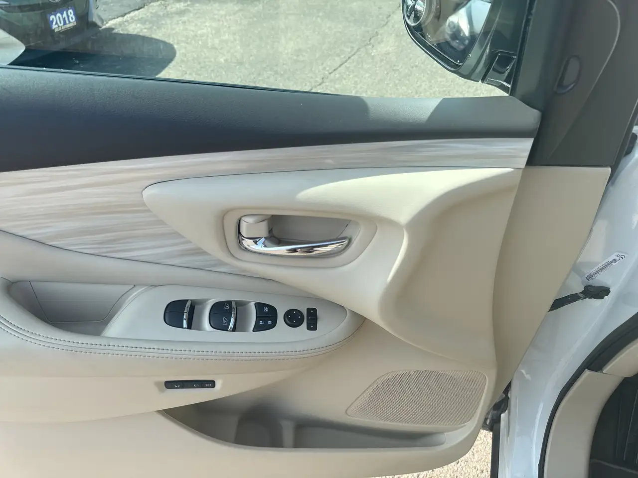 Nissan Murano снимка Nissan Murano