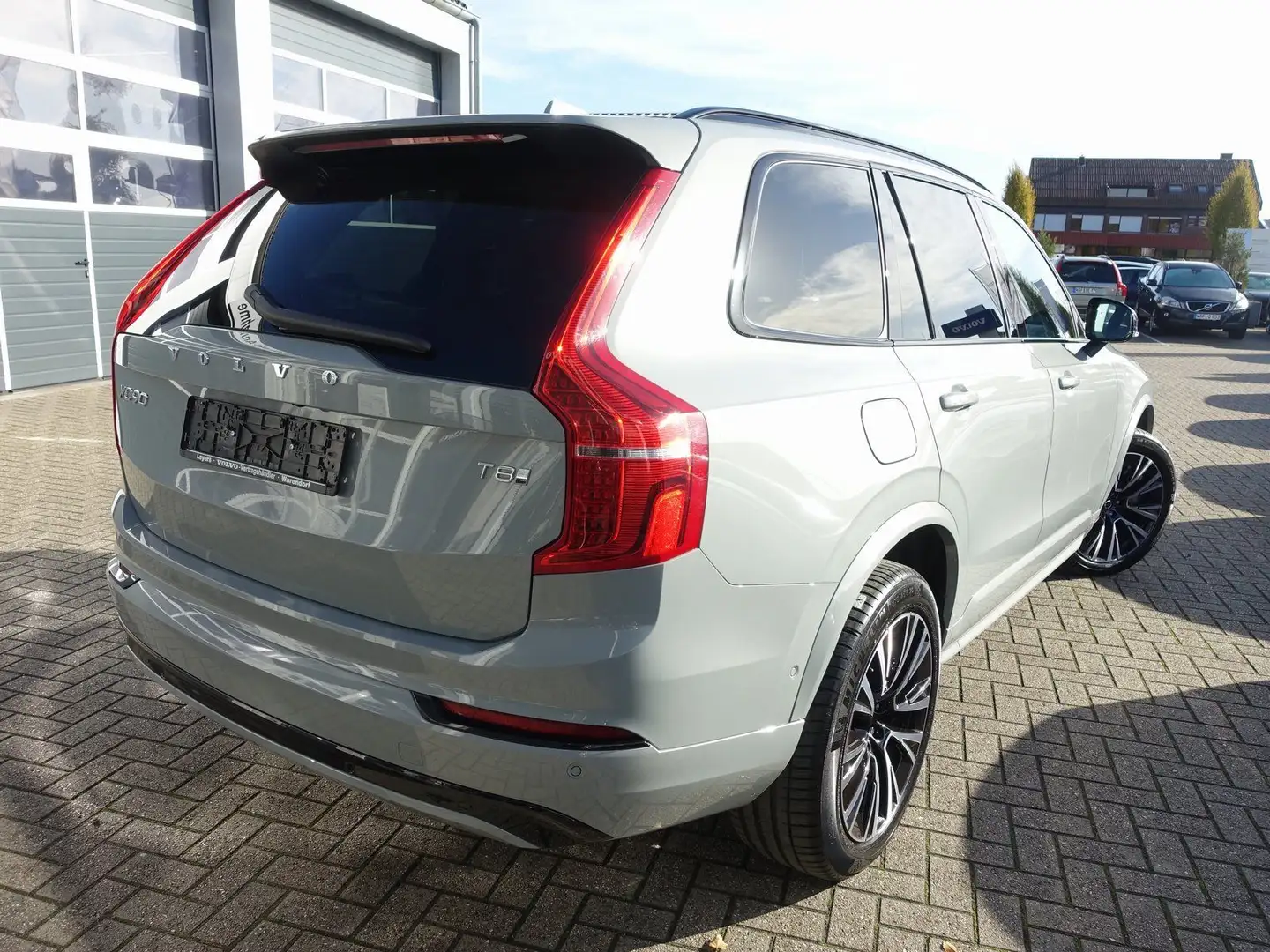 Volvo XC90 Ultra Dark T8 AWD/Pano/HeadUP/BLIS/H&K Grau - 2