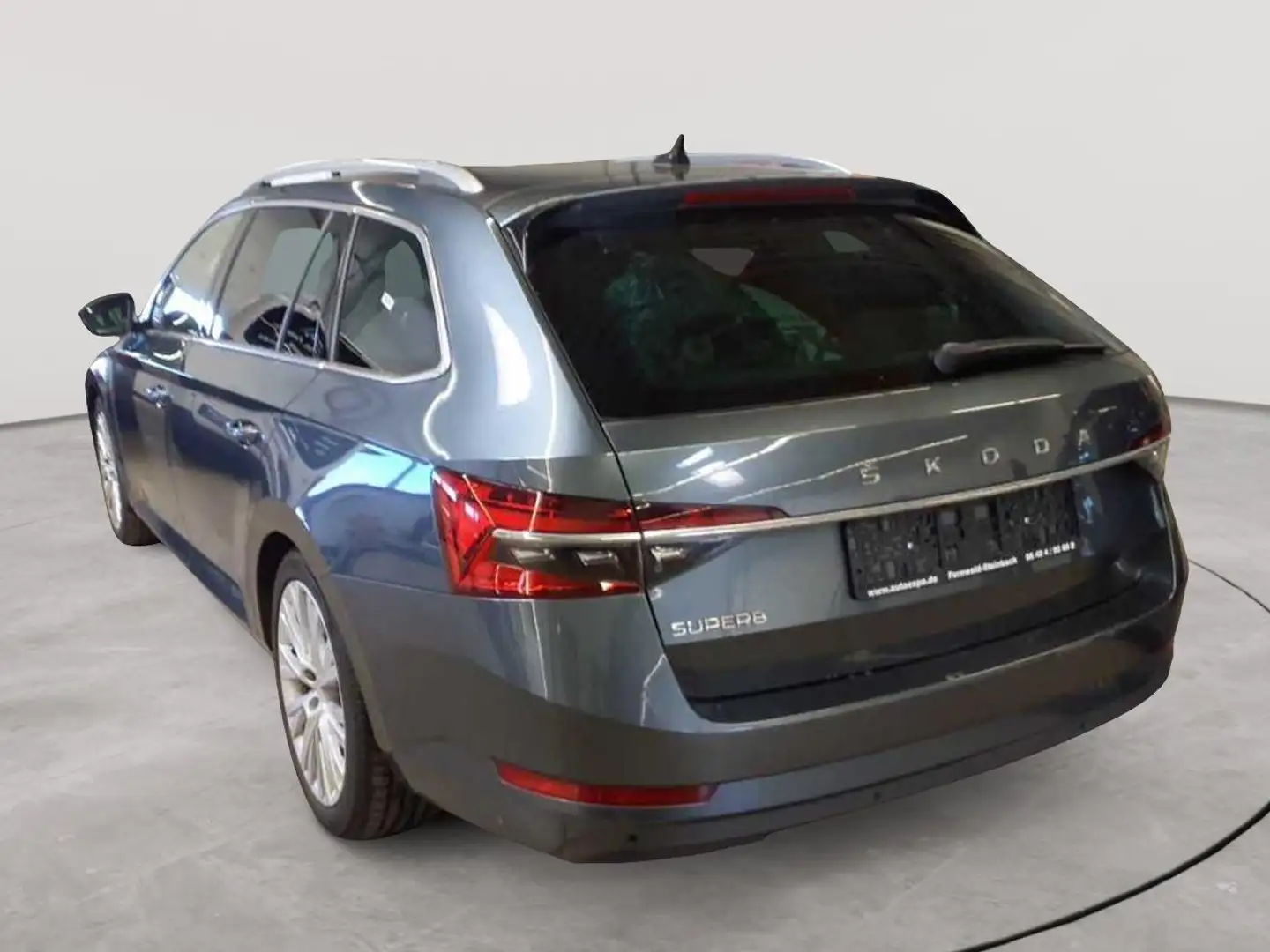 Skoda Superb Superb Combi Premium Edition LEDER NAV Grau - 2