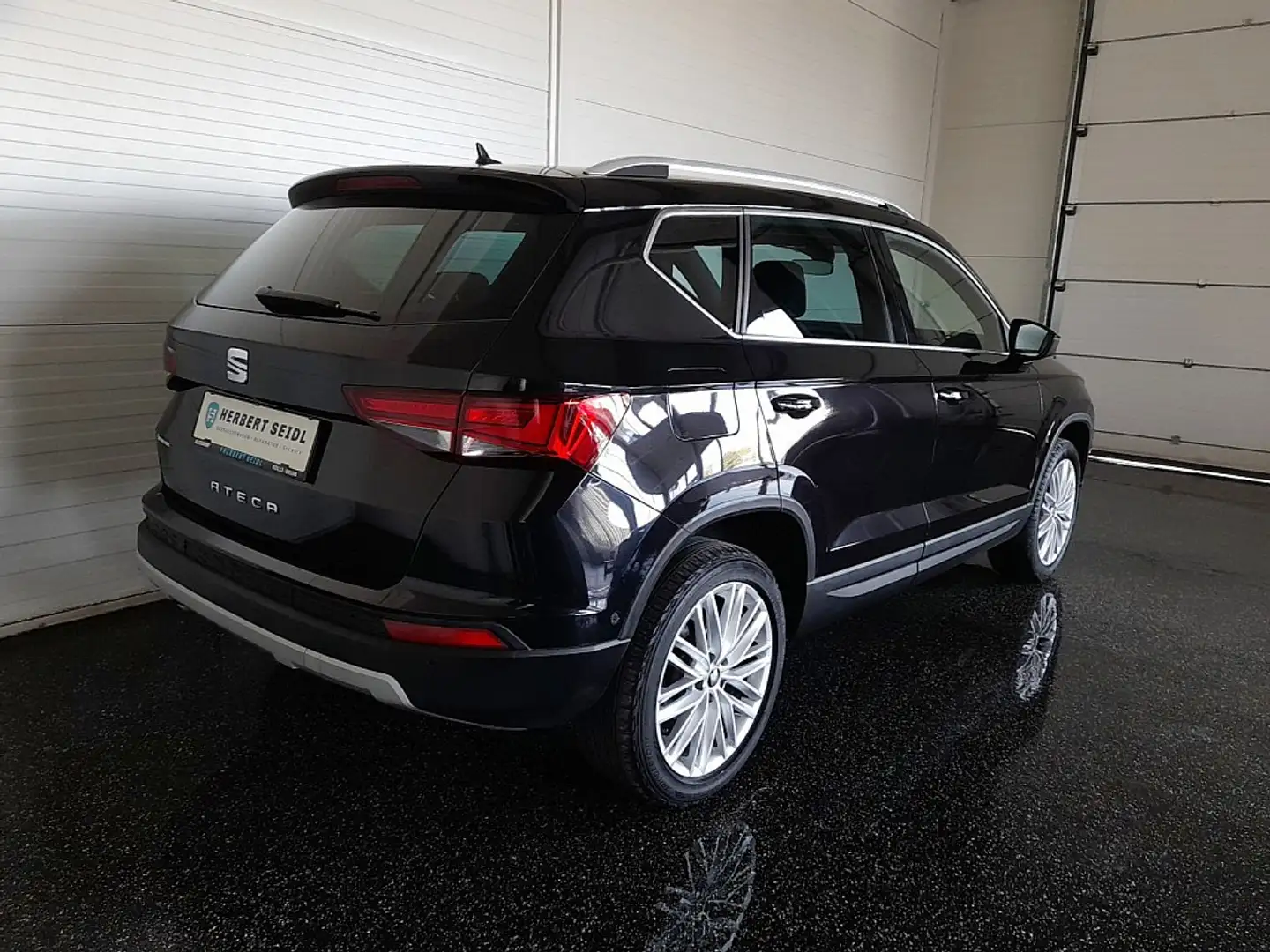 SEAT Ateca Xcellence 2,0 TDI DSG *STANDHZG / VOLL-LED / 18... Schwarz - 2