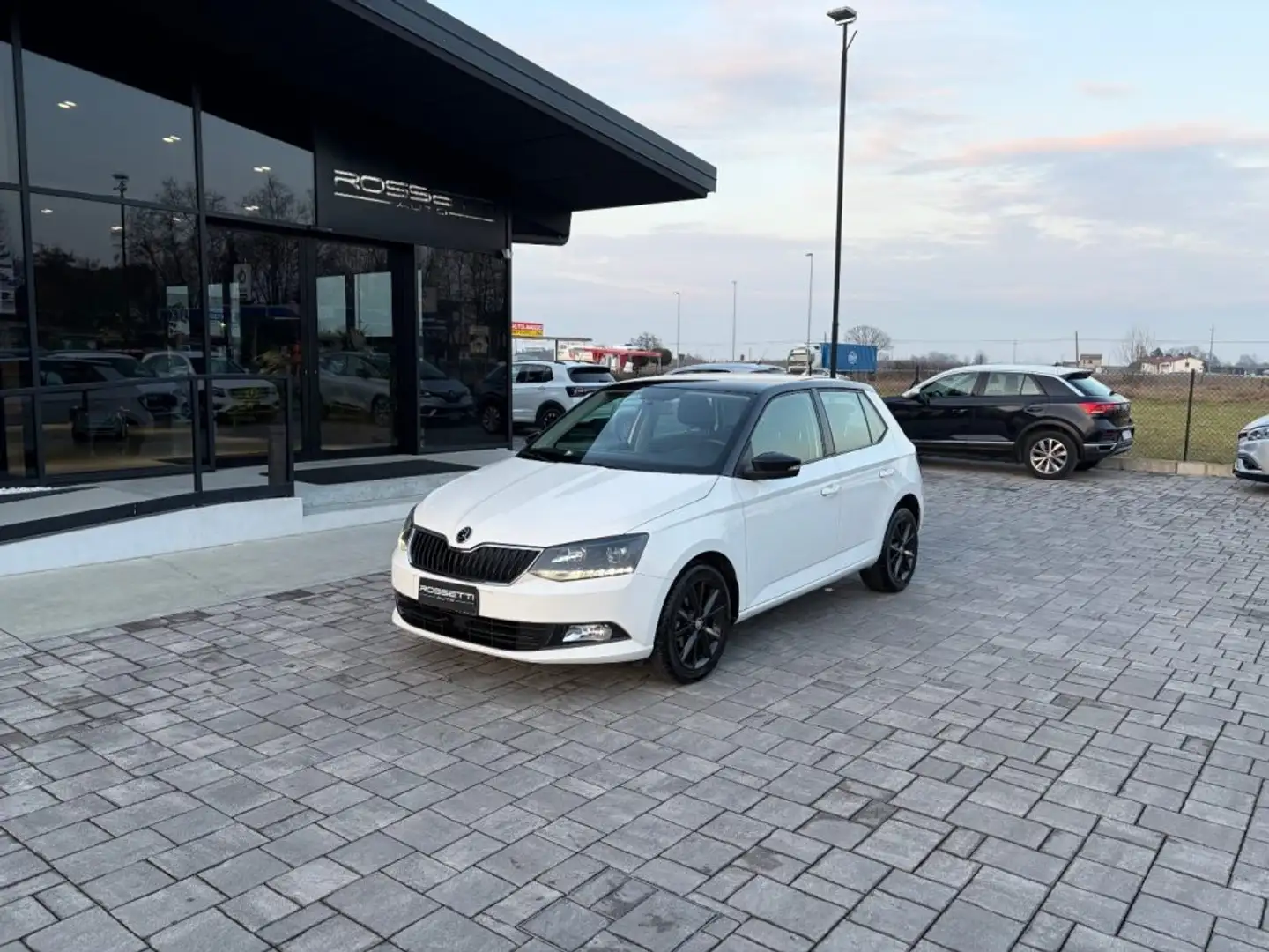 Skoda Fabia 1.0 TSI Twin Color ANCHE PER NEOPATENTATI Bianco - 1
