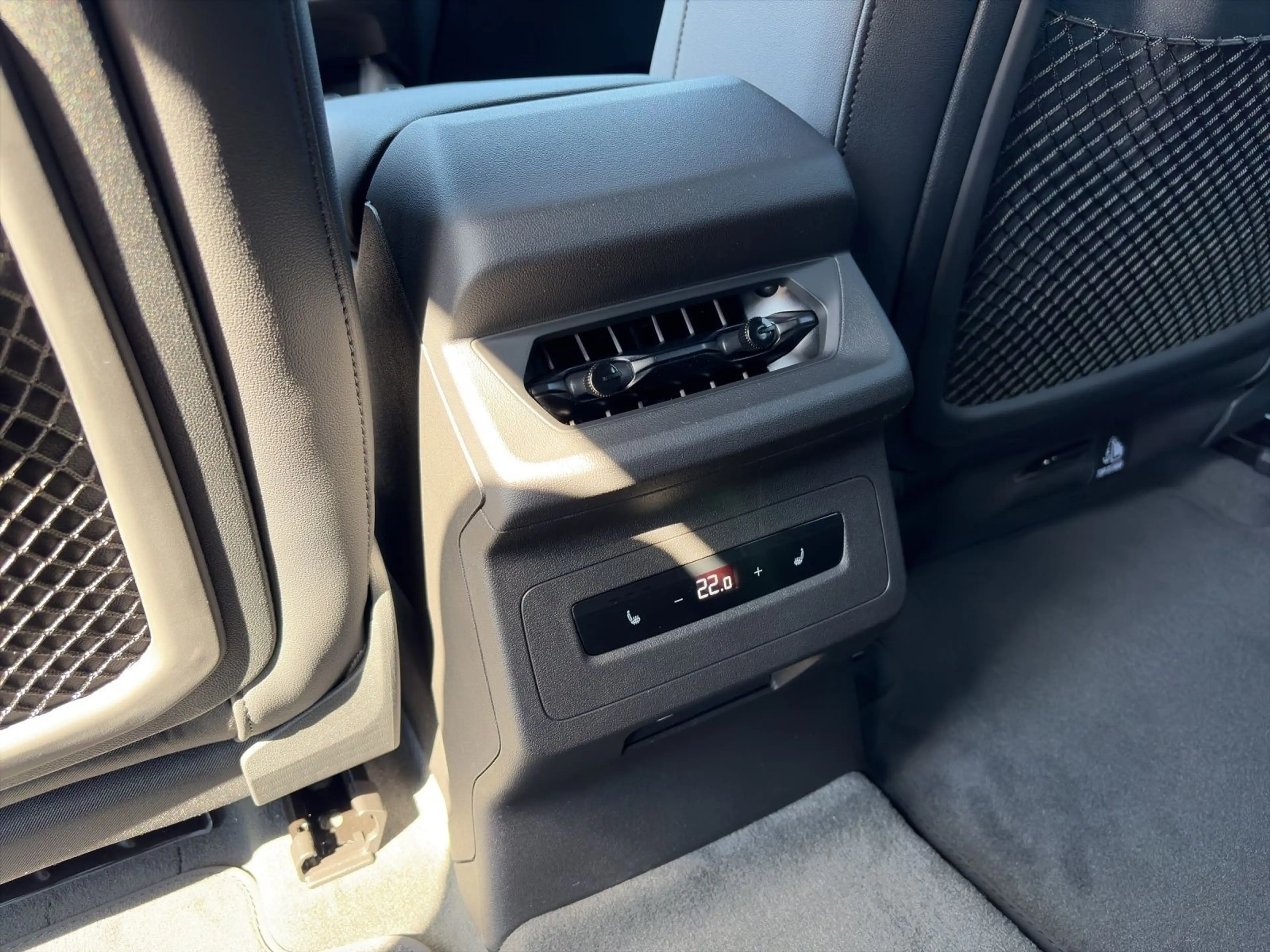 Audi A6 e-tron QUATTRO+S-LINE+AHK+LUFT+AR-HUD — photo 13