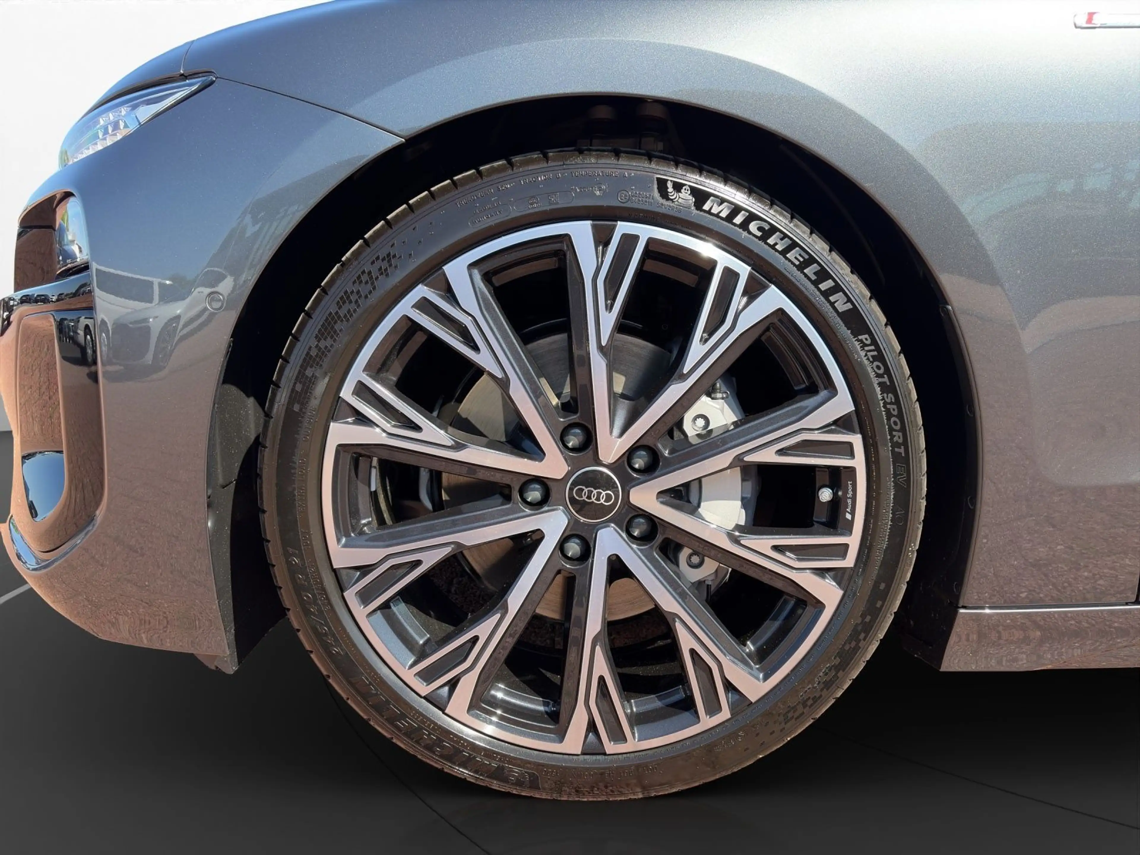 Audi A6 e-tron QUATTRO+S-LINE+AHK+LUFT+AR-HUD — photo 14