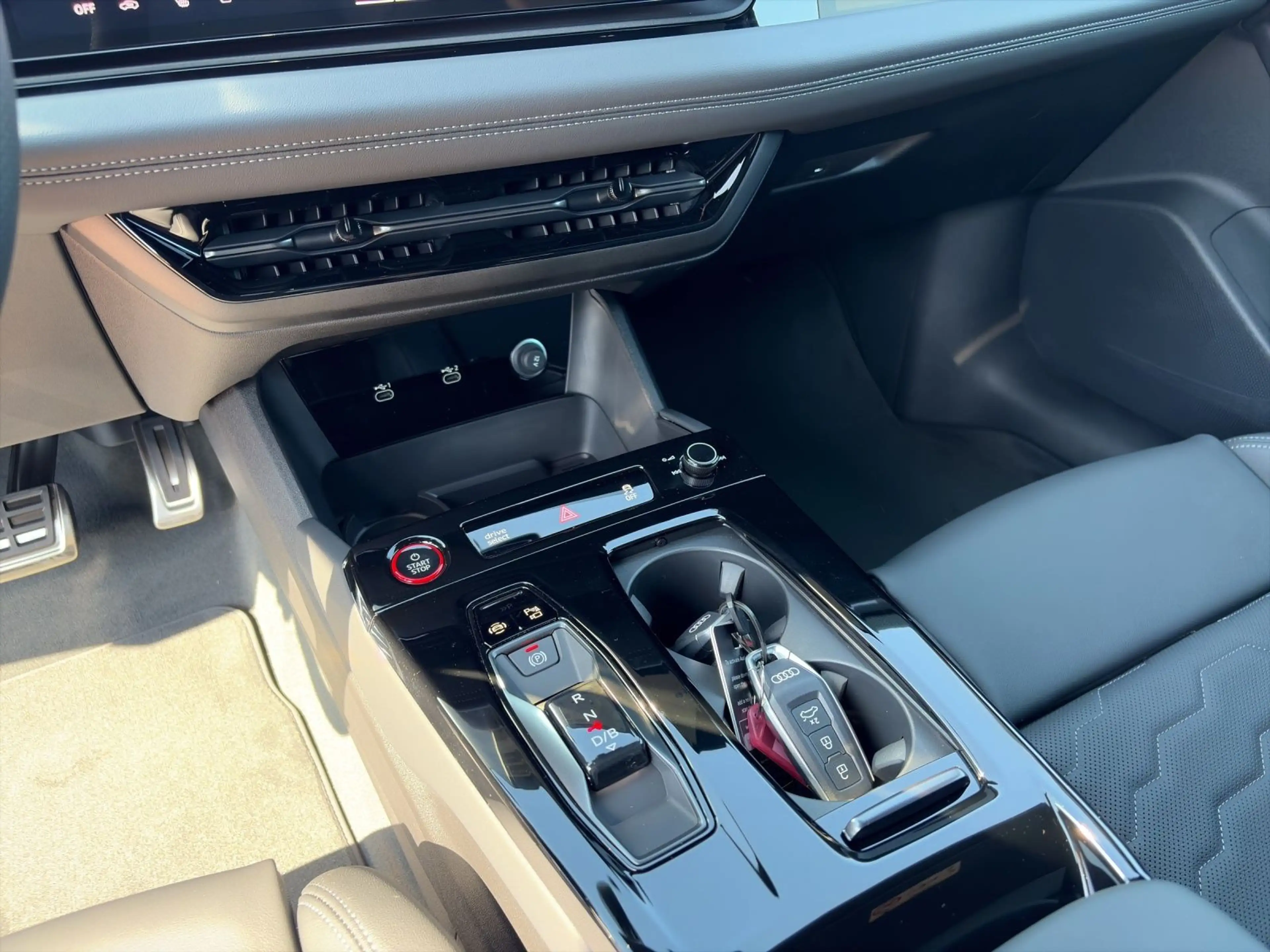 Audi A6 e-tron QUATTRO+S-LINE+AHK+LUFT+AR-HUD — photo 6