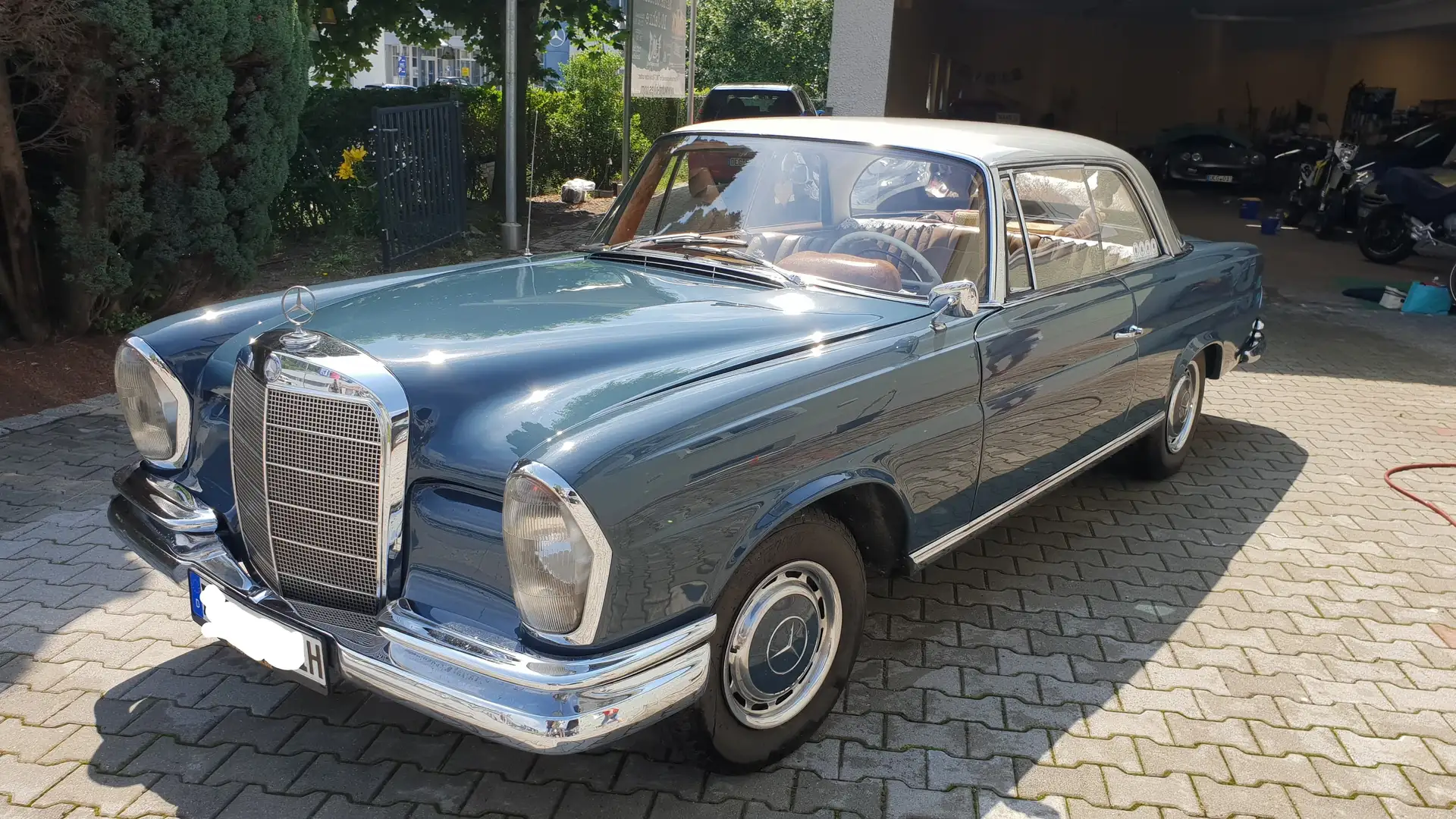 Mercedes-Benz 220 SEB W111 Coupé Blauw - 1
