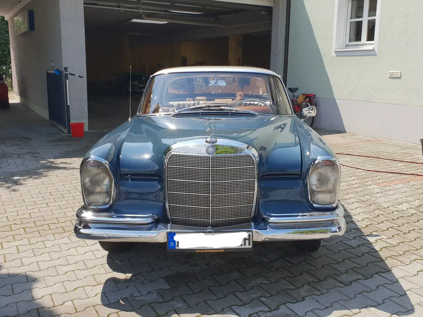 Mercedes-Benz 220 SEB W111 Coupé Blauw - 2