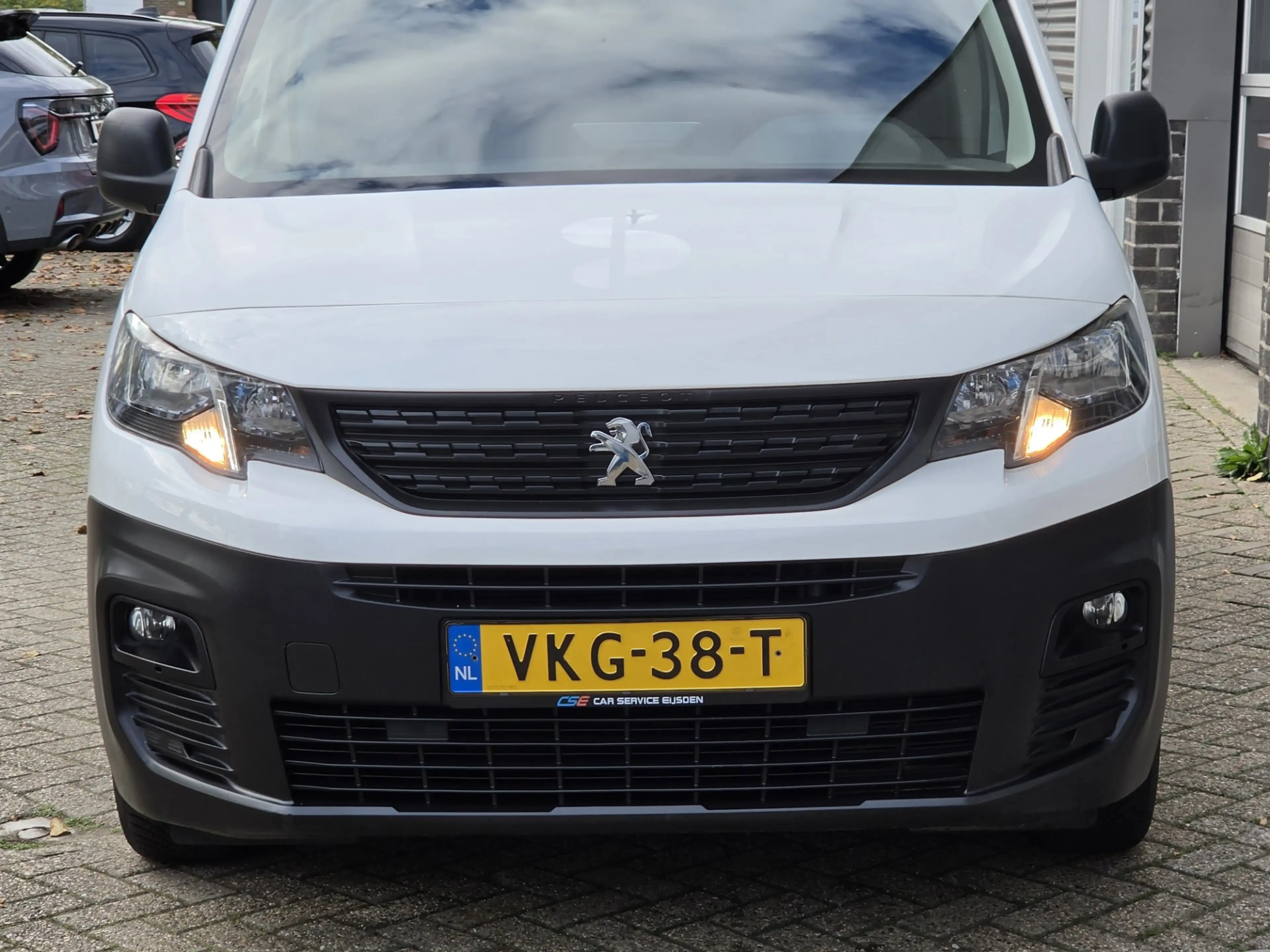 Peugeot Partner 1.5 BlueHDI 3 Zit New Motor Bij Dealer Vervangen — photo 8