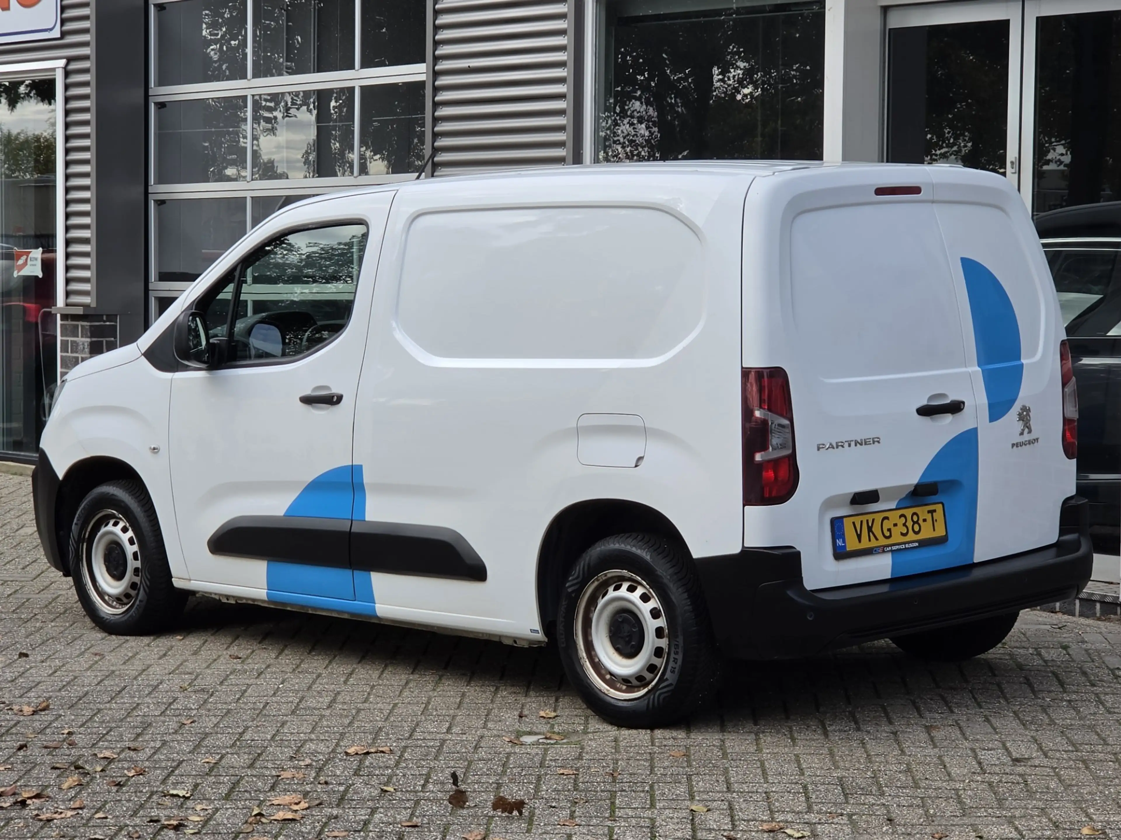 Peugeot Partner 1.5 BlueHDI 3 Zit New Motor Bij Dealer Vervangen — photo 4