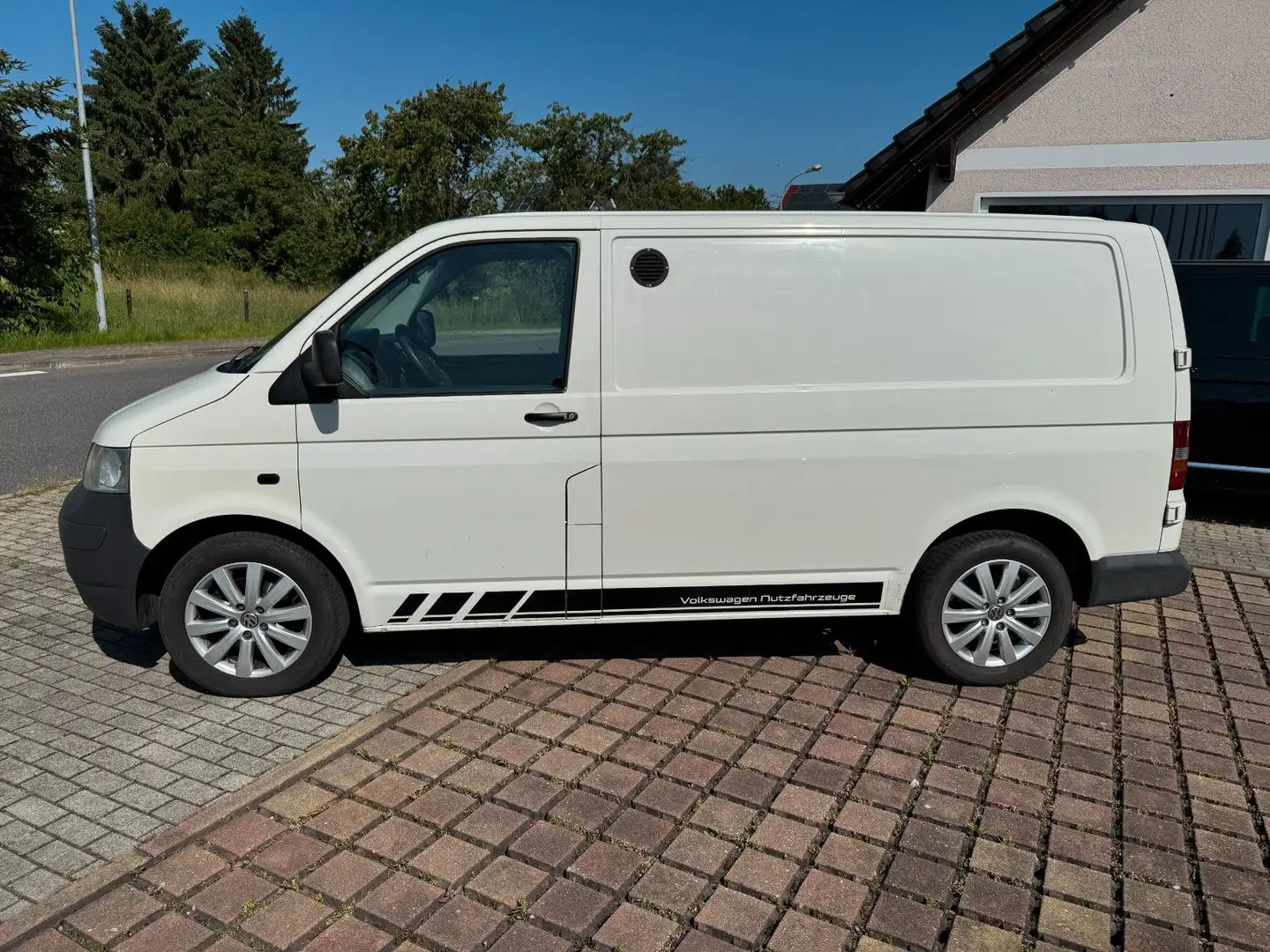 Volkswagen T5 Transporter Kasten mit LKW Zulassung siva - 2