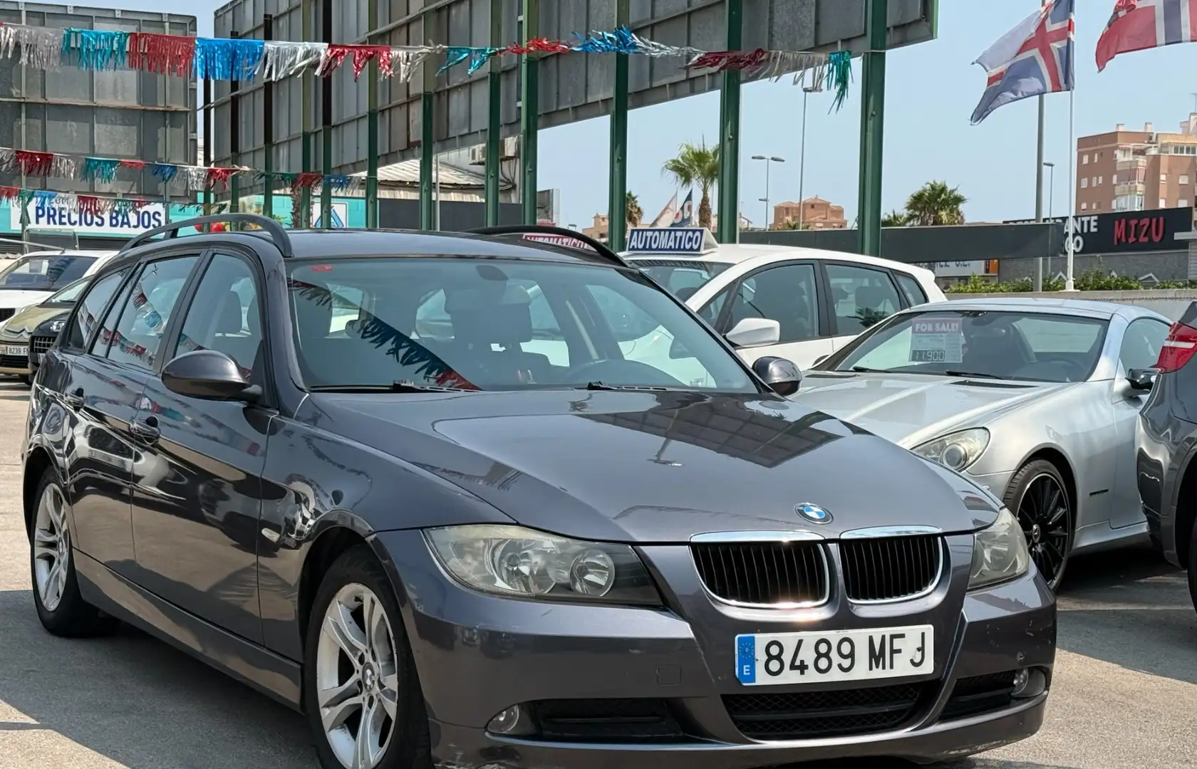 BMW 320 320d Touring Gris - 1