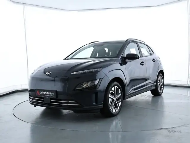 Hyundai Kona view 3