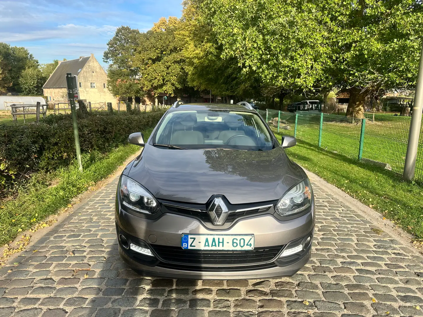 Renault Megane Mégane SW 1.5 dCi Limited Grau - 2