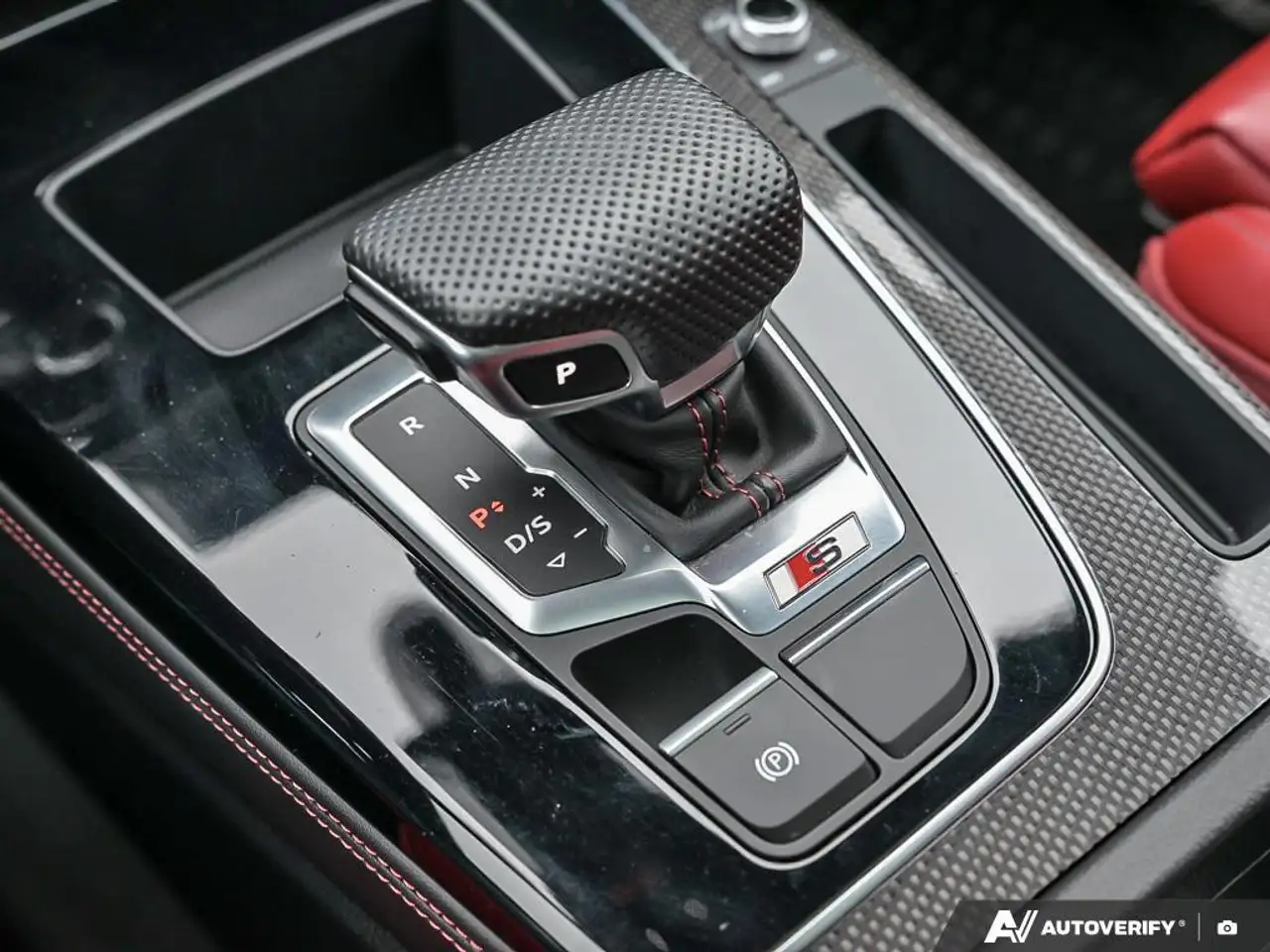 Audi SQ5 снимка Audi SQ5