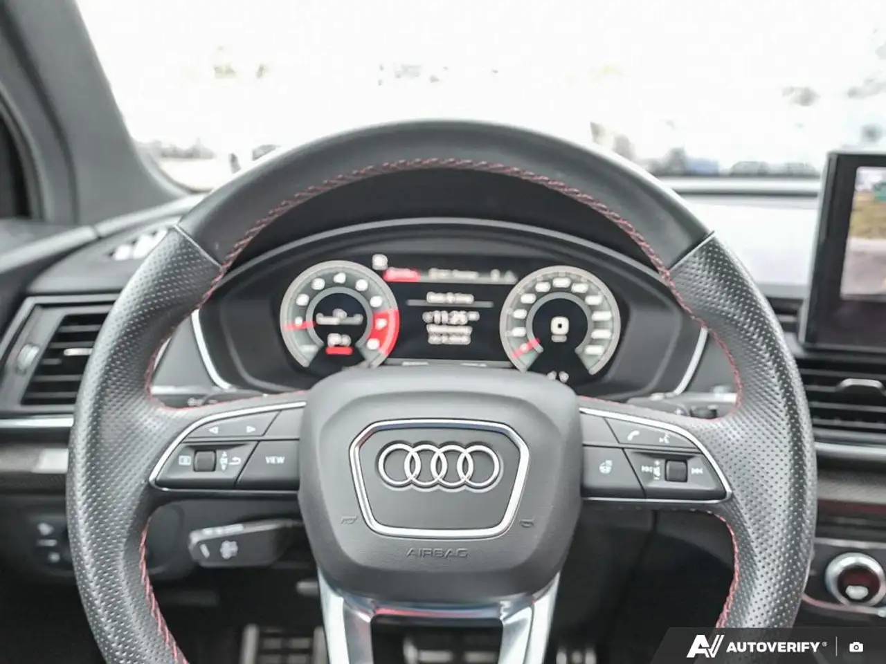 Audi SQ5 снимка Audi SQ5