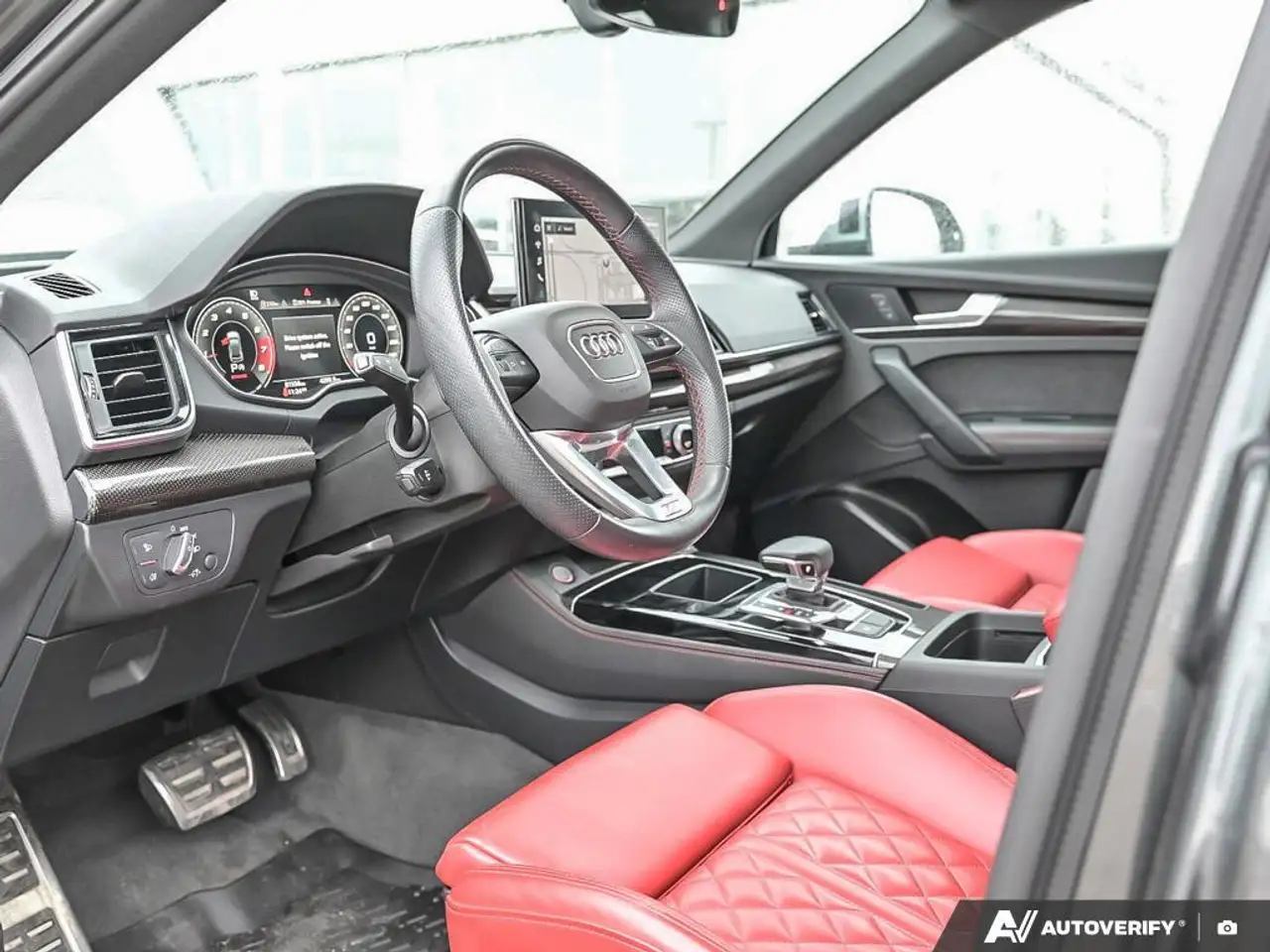 Audi SQ5 снимка Audi SQ5
