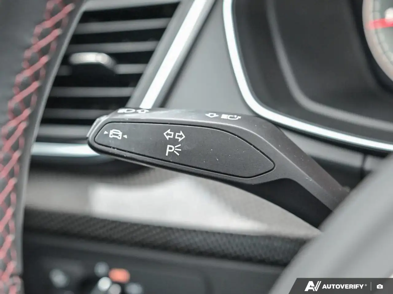 Audi SQ5 снимка Audi SQ5