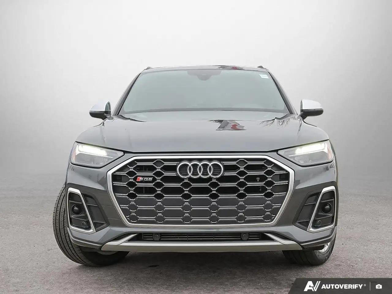 Audi SQ5 снимка Audi SQ5