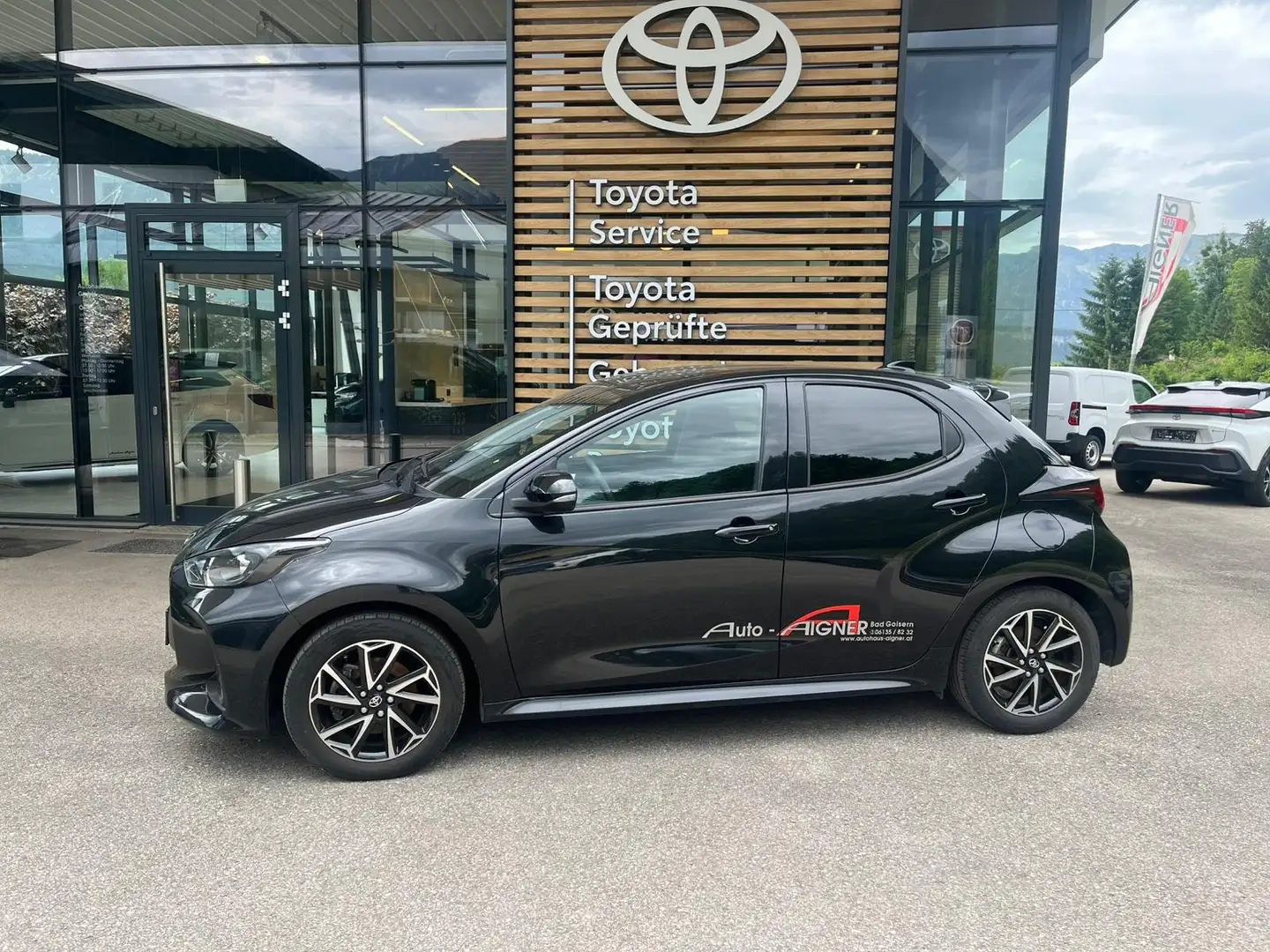 Toyota Yaris 1,5l Hybrid Active Drive - 1
