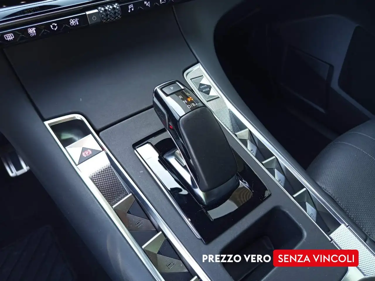 DS Automobiles DS 7 Crossback 2022 — фото 11