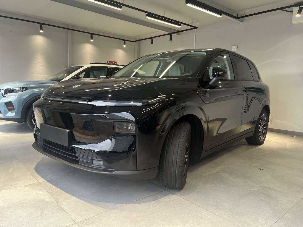 Leapmotor B10 Design 160kW Autonomía extendida - foto 1