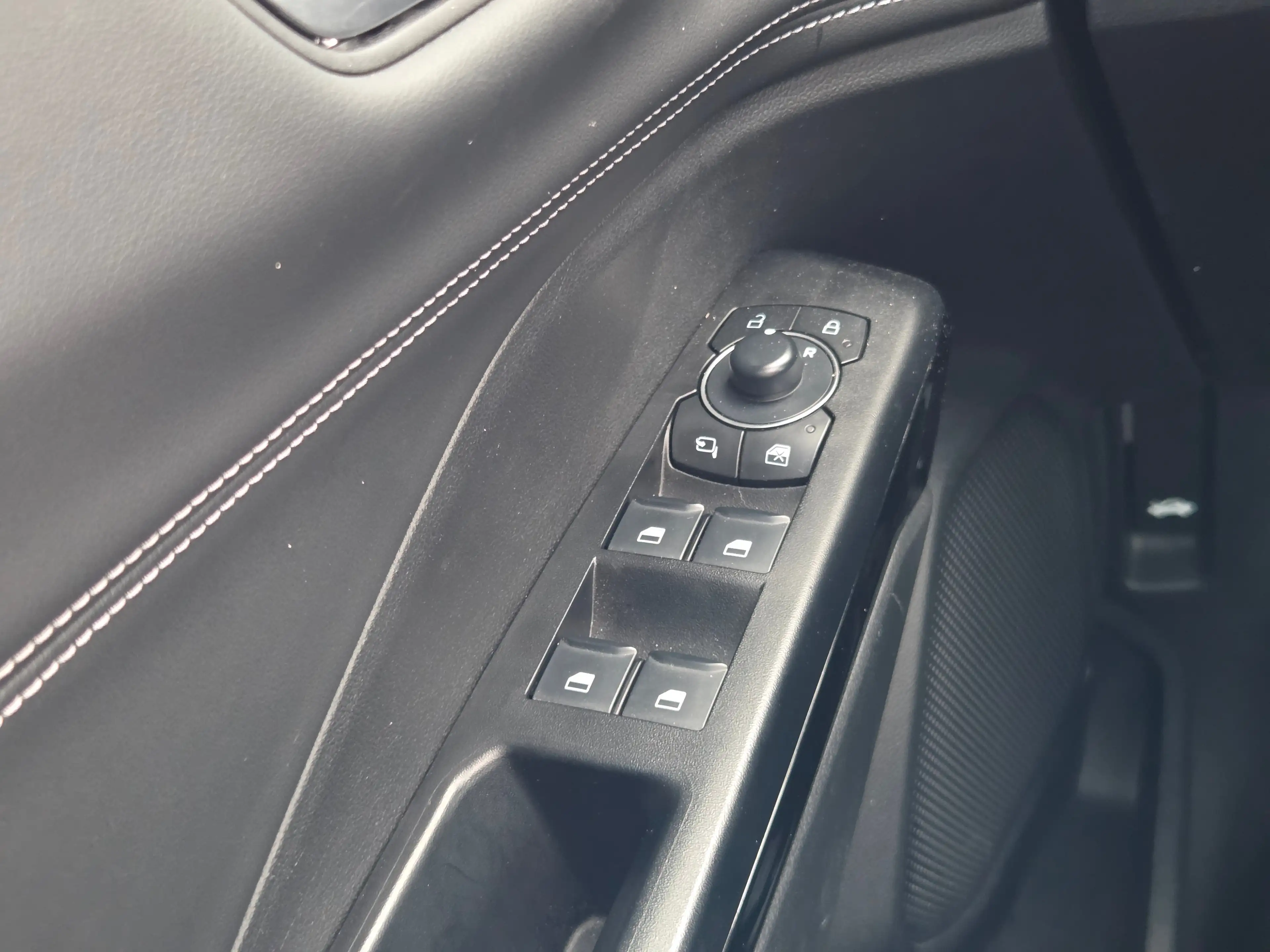 Ford Puma Titanium | Adaptive Cruise Control / Stoel- en stu — photo 34