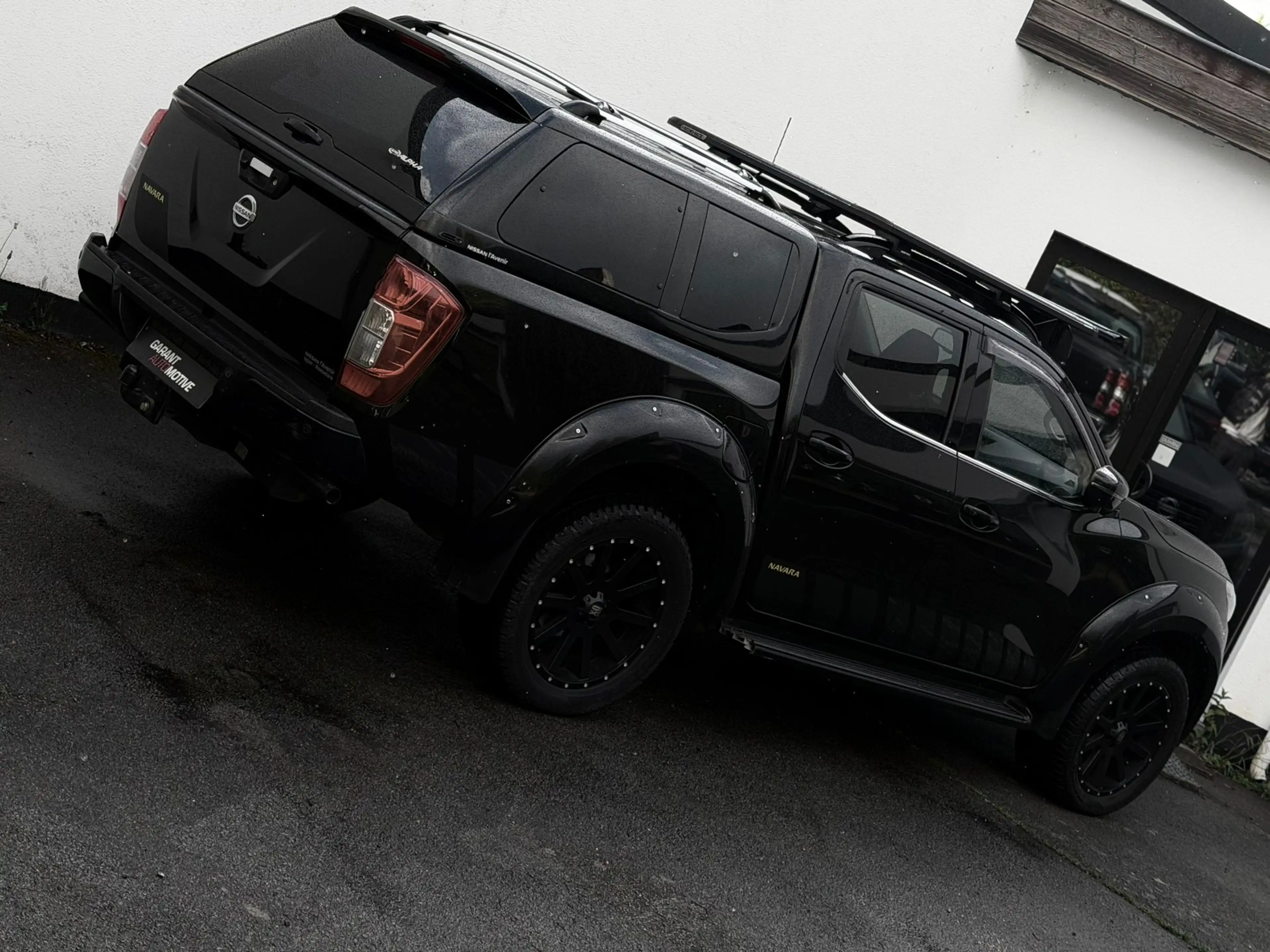 Nissan Navara 2.3 dCi 4WD N-Guard *Black Edition *Onderstel daktent *Verlichting — photo 6