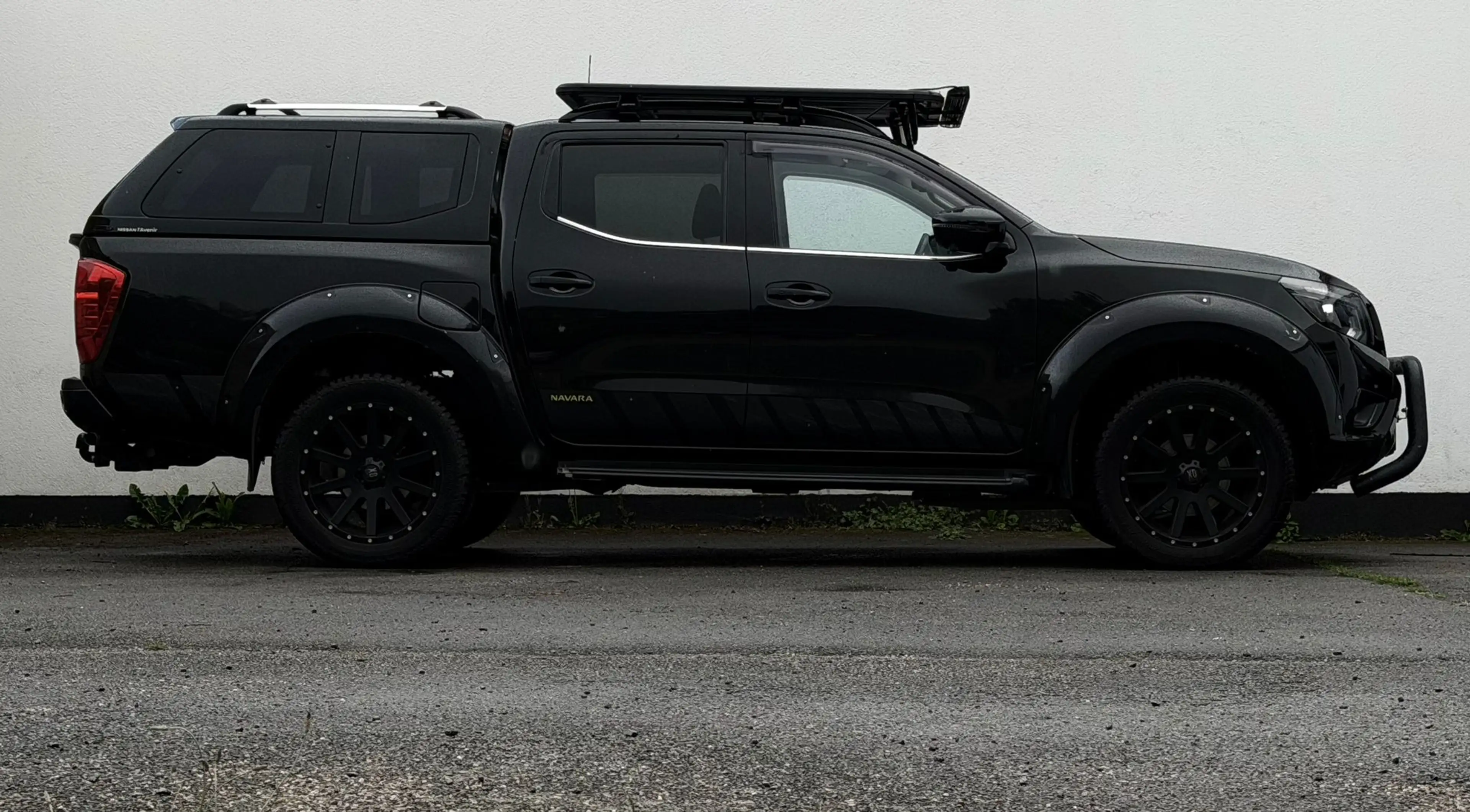 Nissan Navara 2.3 dCi 4WD N-Guard *Black Edition *Onderstel daktent *Verlichting — photo 4