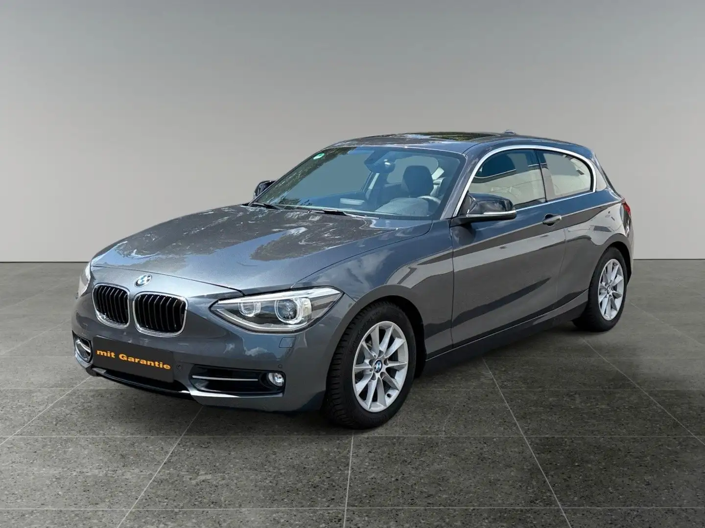 BMW 118 Baureihe 1 Lim. 3-trg. 118 i-Automatik-Navi Grau - 1