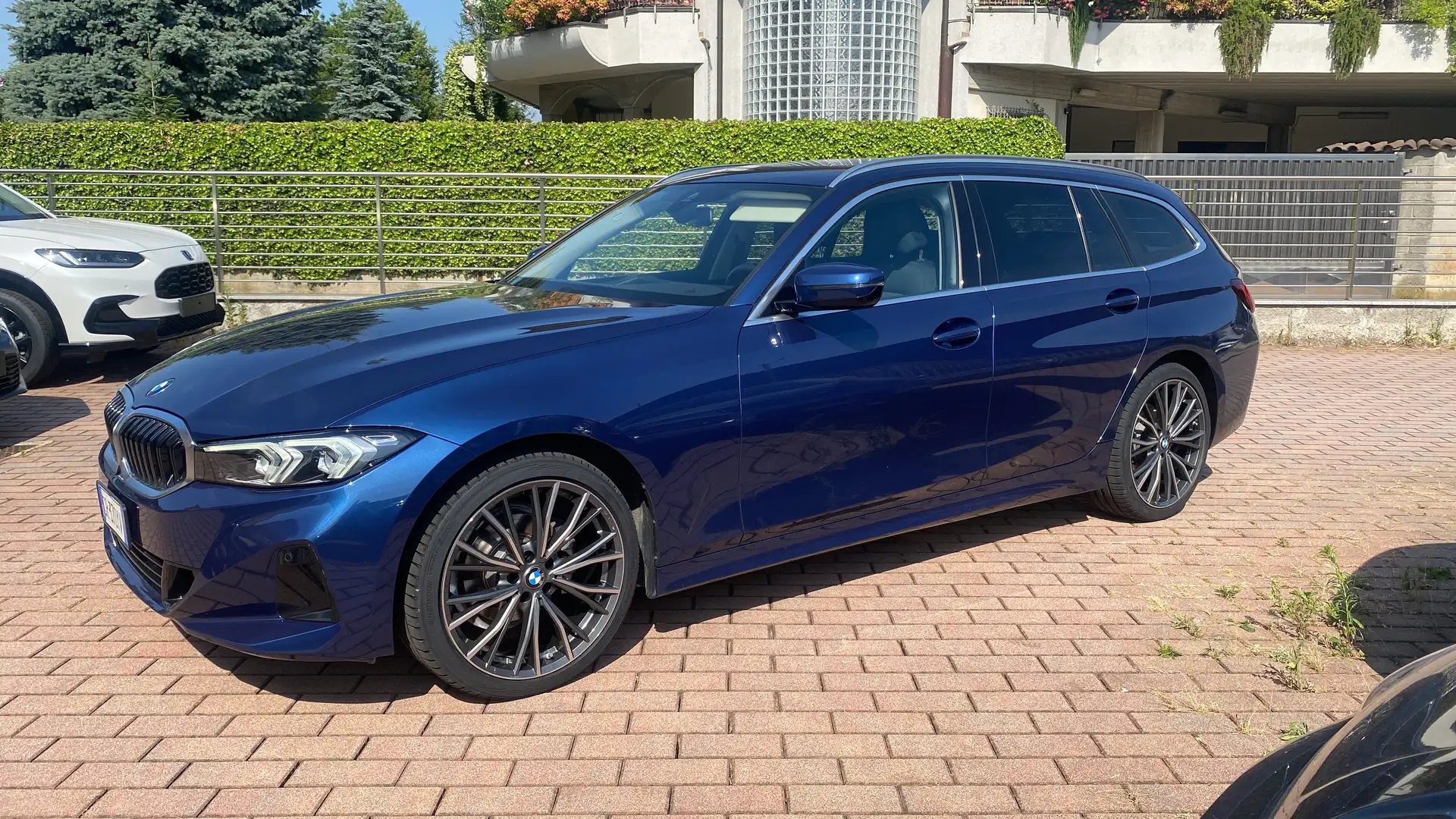 BMW 316 Serie 3 G21 Touring 316d Touring mhev 48V aut Blu/Azzurro - 1