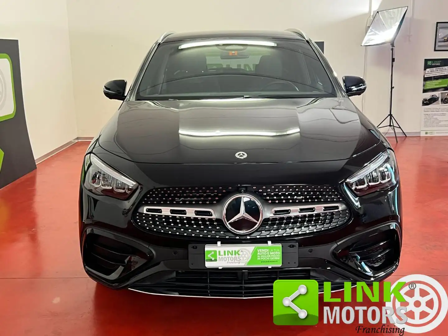 Mercedes-Benz GLA 200 d Autom AMG Line DIGITAL ED Advanced Plus GARAN Noir - 2