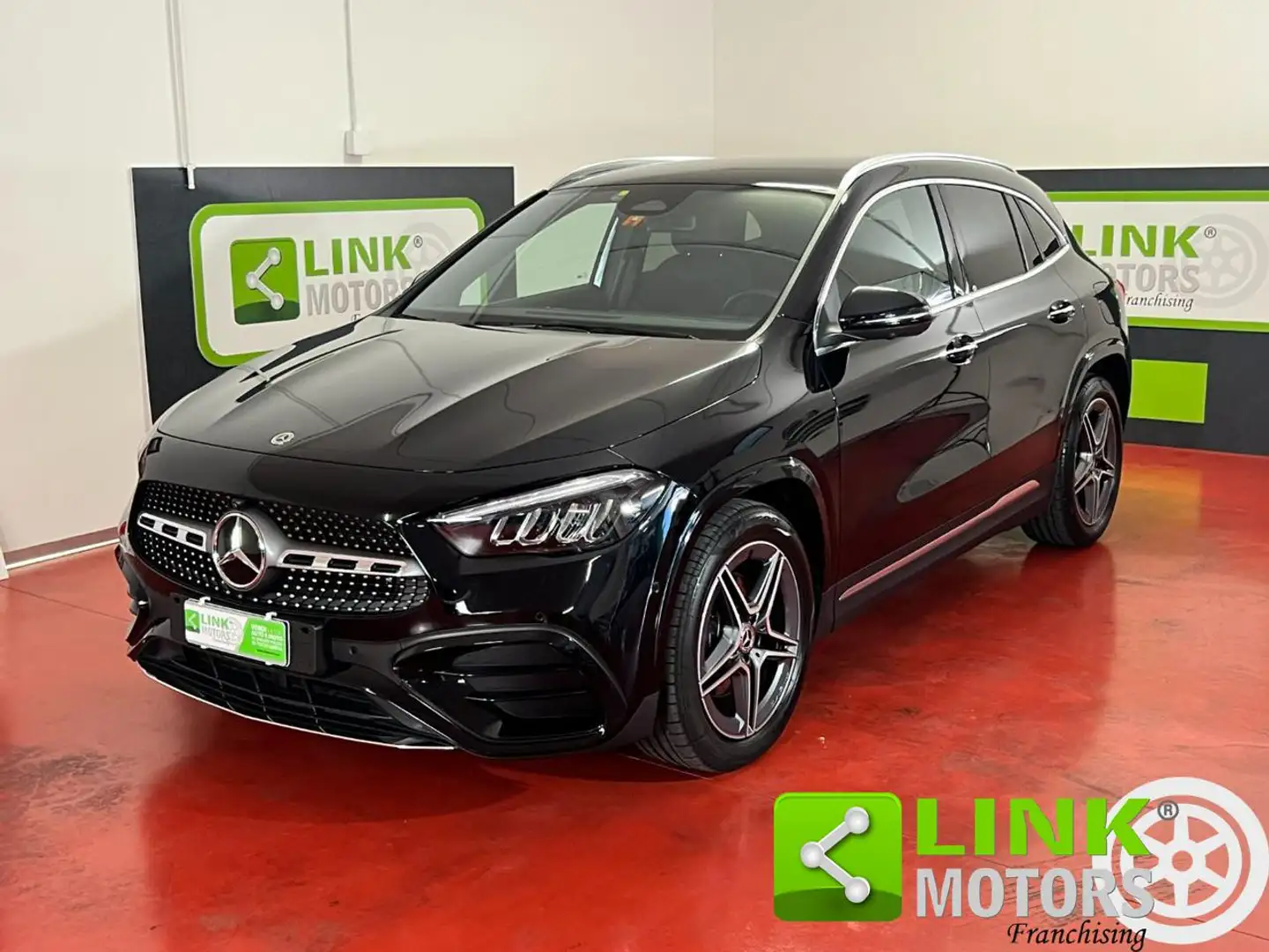 Mercedes-Benz GLA 200 d Autom AMG Line DIGITAL ED Advanced Plus GARAN Noir - 1