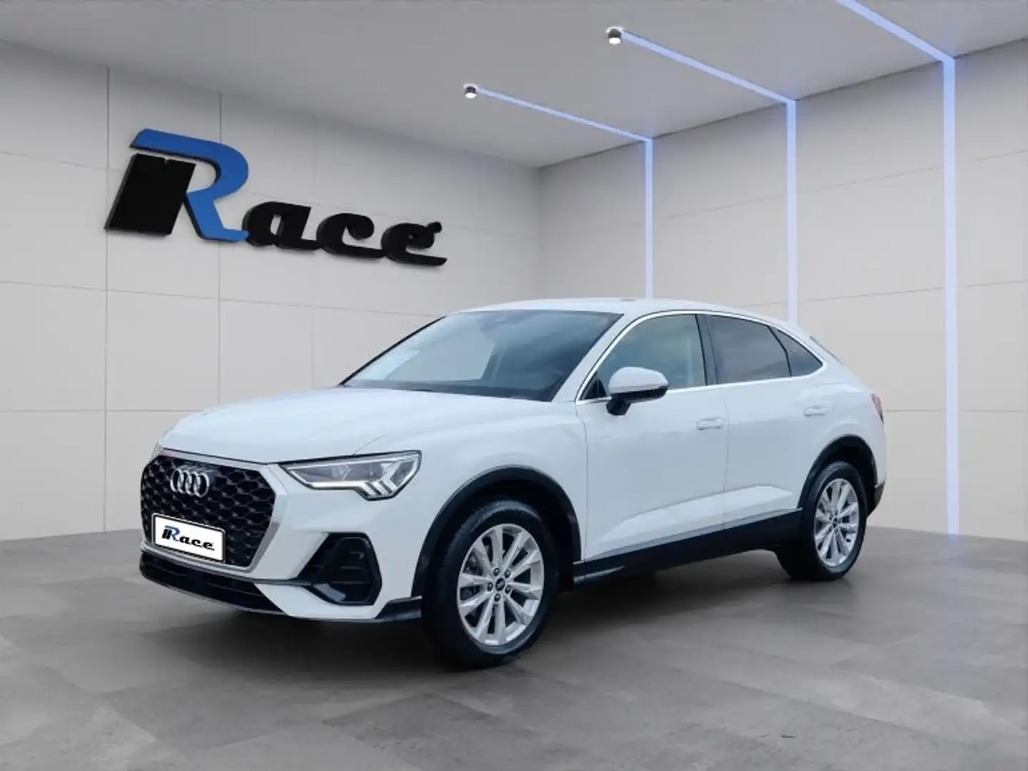 Audi Q3 Q3 Sportback 35 1.5 tfsi mhev S line s-tronic Bianco - 1