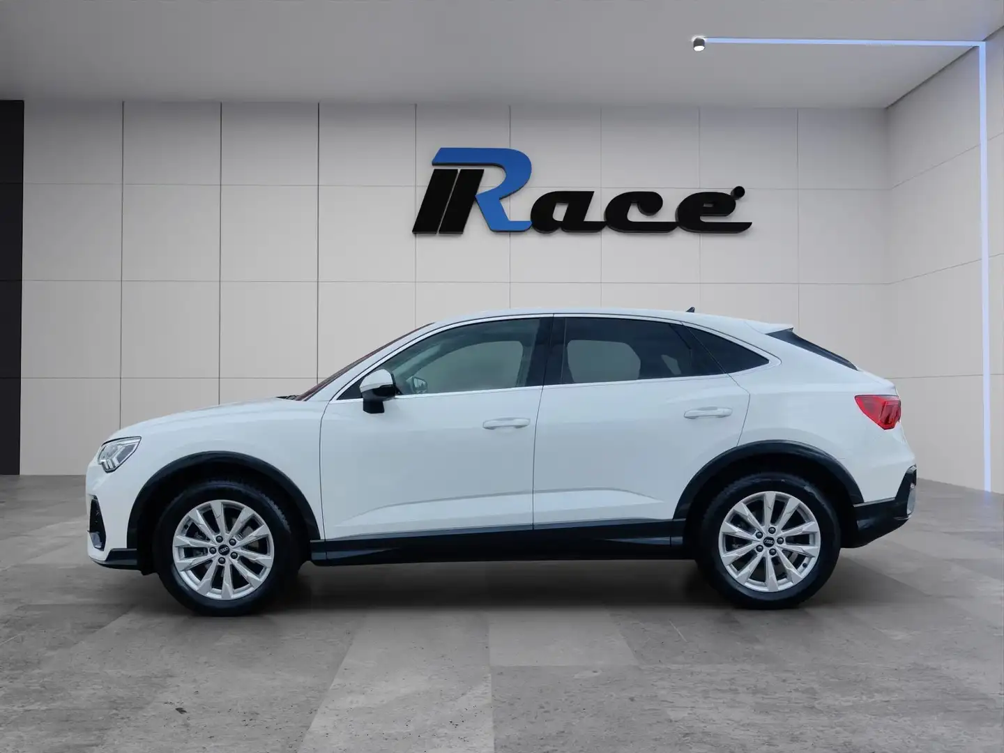 Audi Q3 Q3 Sportback 35 1.5 tfsi mhev S line s-tronic Bianco - 2