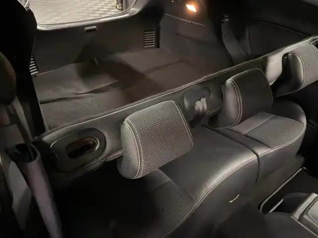 Renault Megane view 25