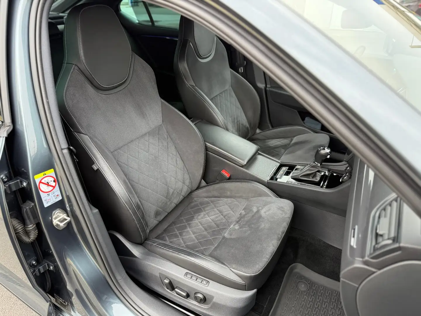 Skoda Superb 1.5 TSI ACT DSG Sportline - 2