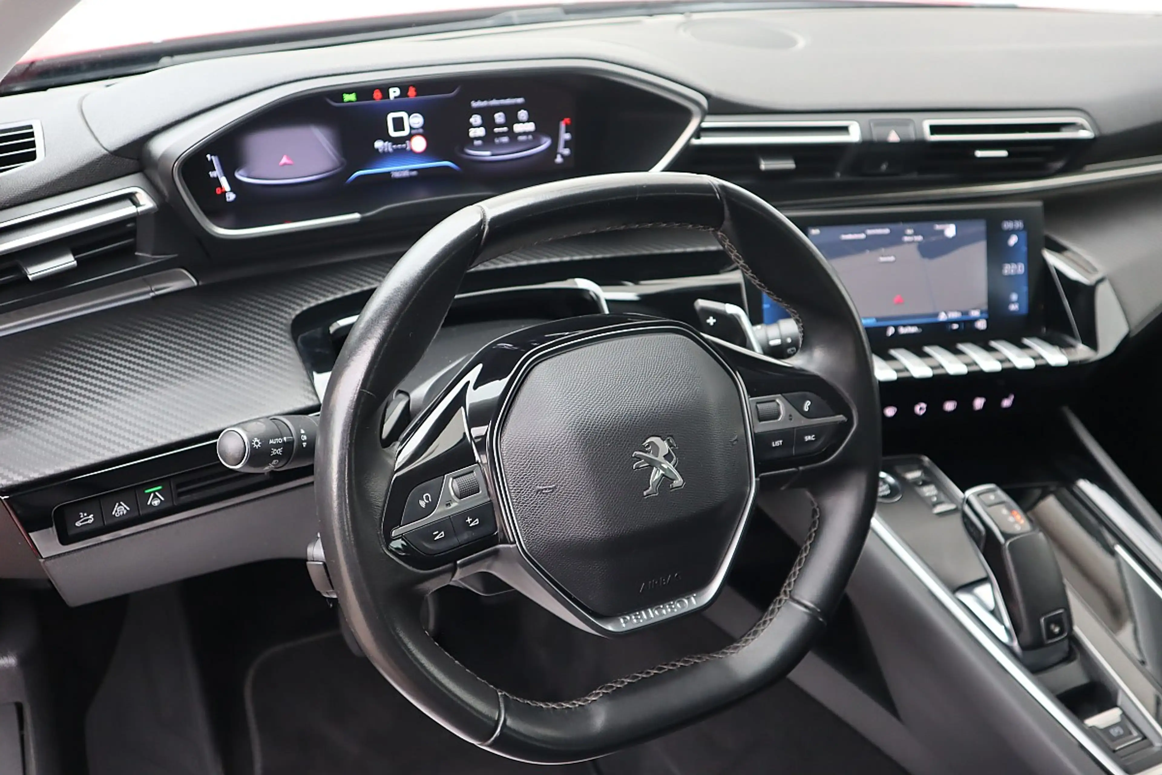 Peugeot 508 SW 2,0 BlueHDi 160 EAT8 S&S Allure Aut. — photo 11
