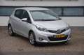 Toyota Yaris 1.3 VVT-i Aspiration Grijs - thumbnail 4