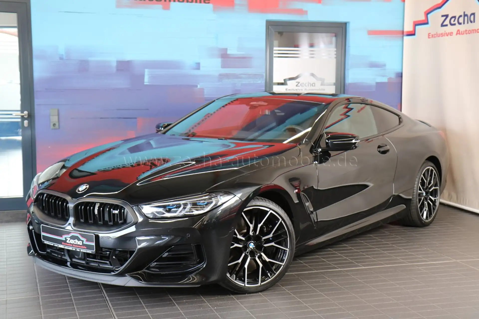 BMW 8 Series M850i 2025 검정 사진 1