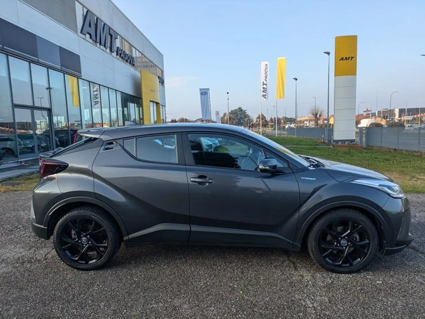 Toyota C-HR HYBRID  e-cvt +NAVIGATORE Grigio - 2
