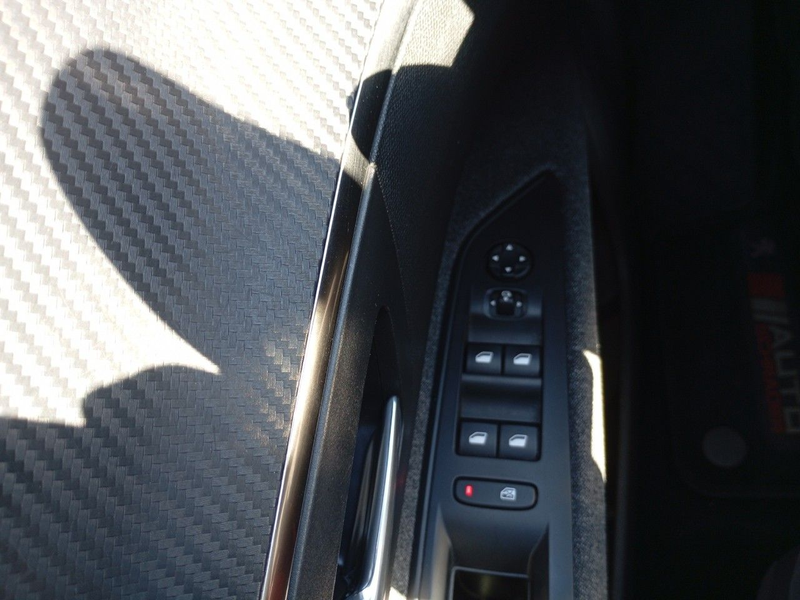 Peugeot 5008 Active Navi Bleuth. Digital Tacho 7 Sitze — photo 12