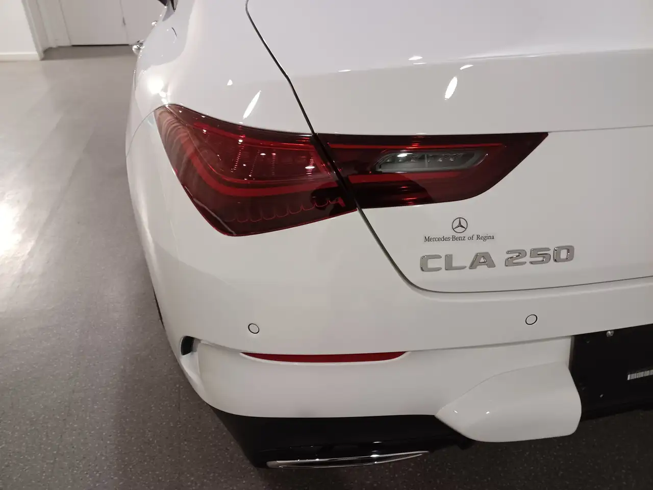 Mercedes-Benz CLA снимка Mercedes-Benz CLA