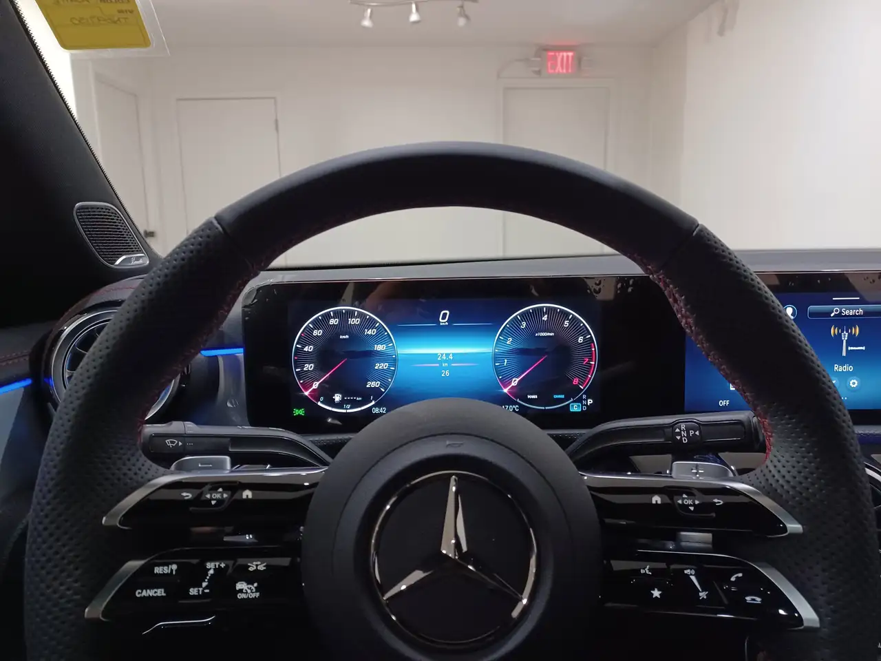 Mercedes-Benz CLA снимка Mercedes-Benz CLA