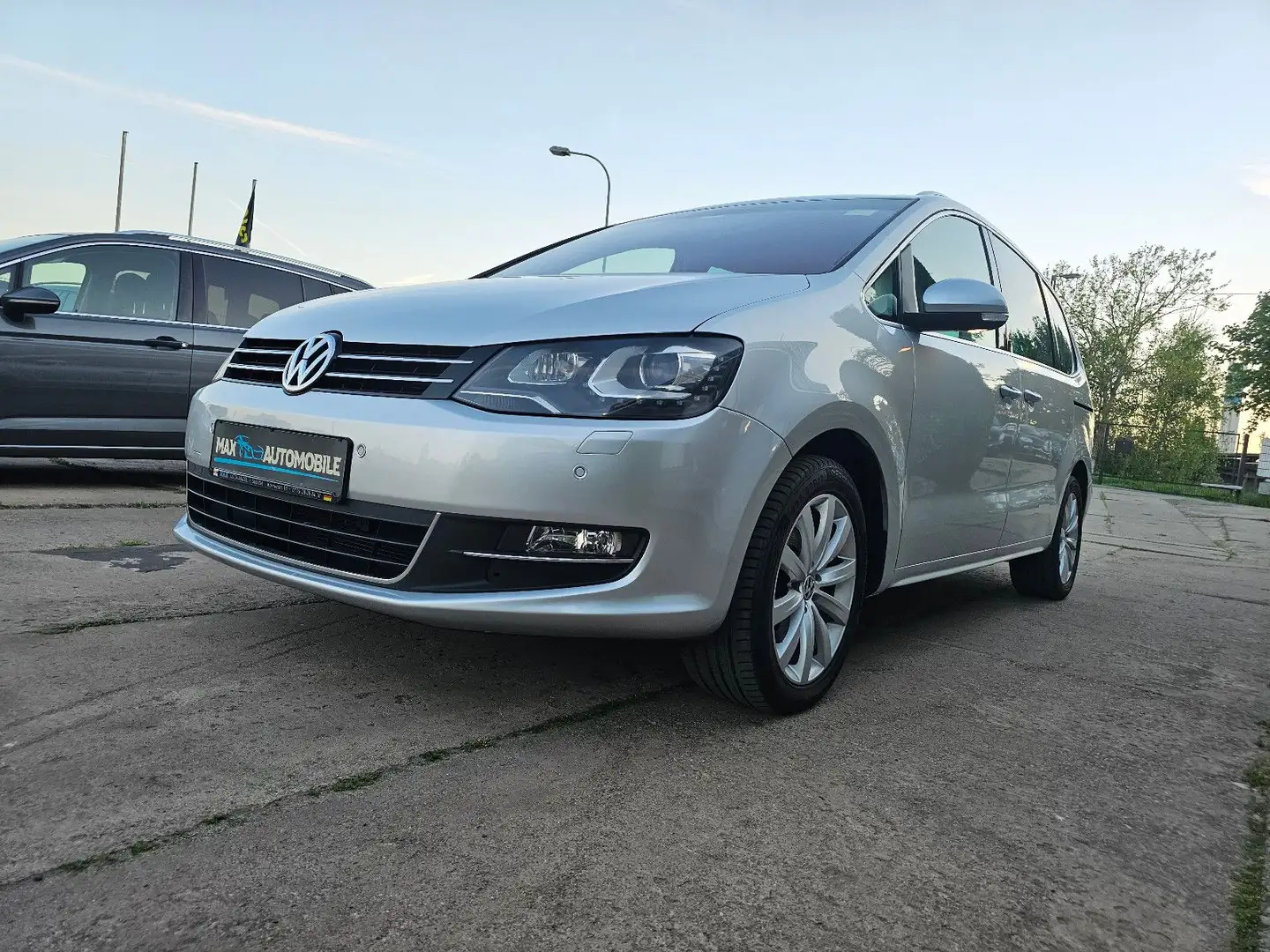 Volkswagen Sharan Highline BMT Silber - 1