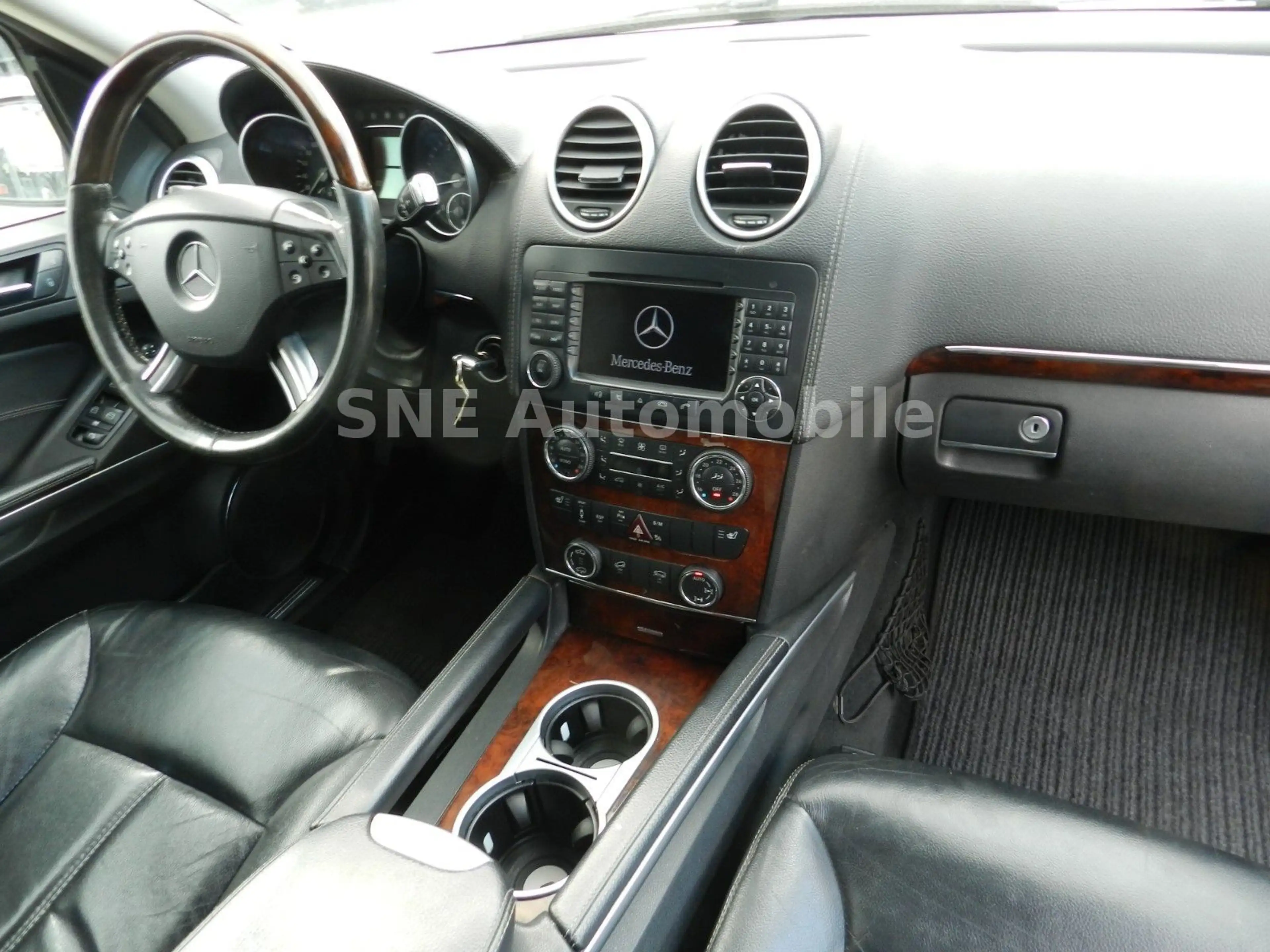 Mercedes-Benz GL 420 CDI 4Matic — photo 13